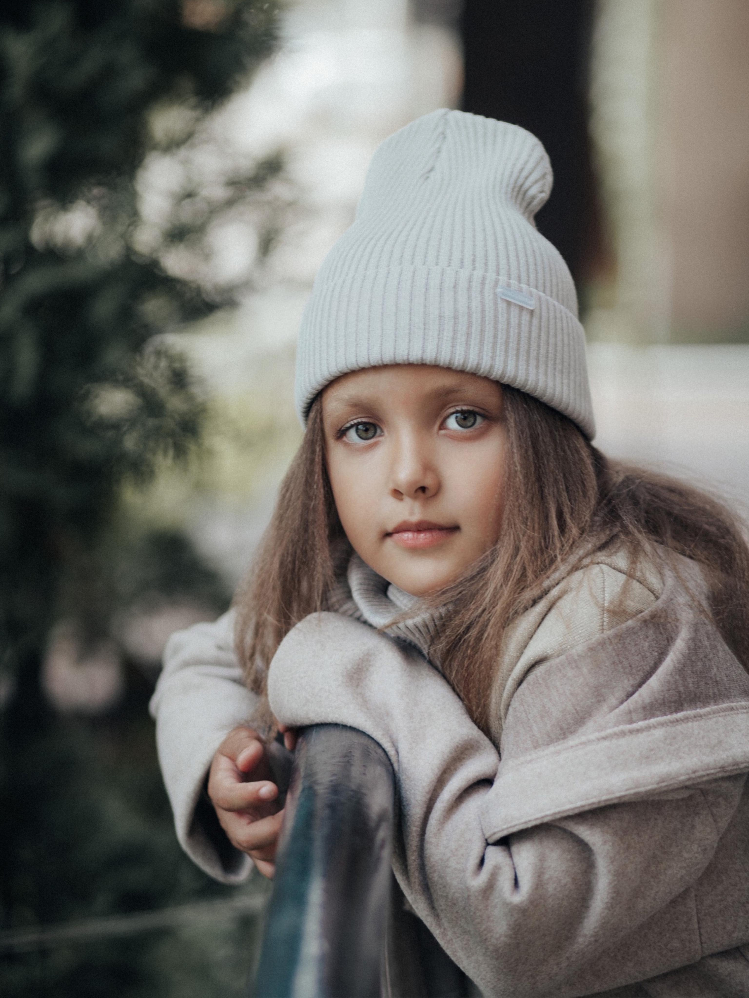 Съёмка верхней одежды. Фотограф Мальнева Юлия в Липецке, в Москве. Фотостудия MARU в Липецке