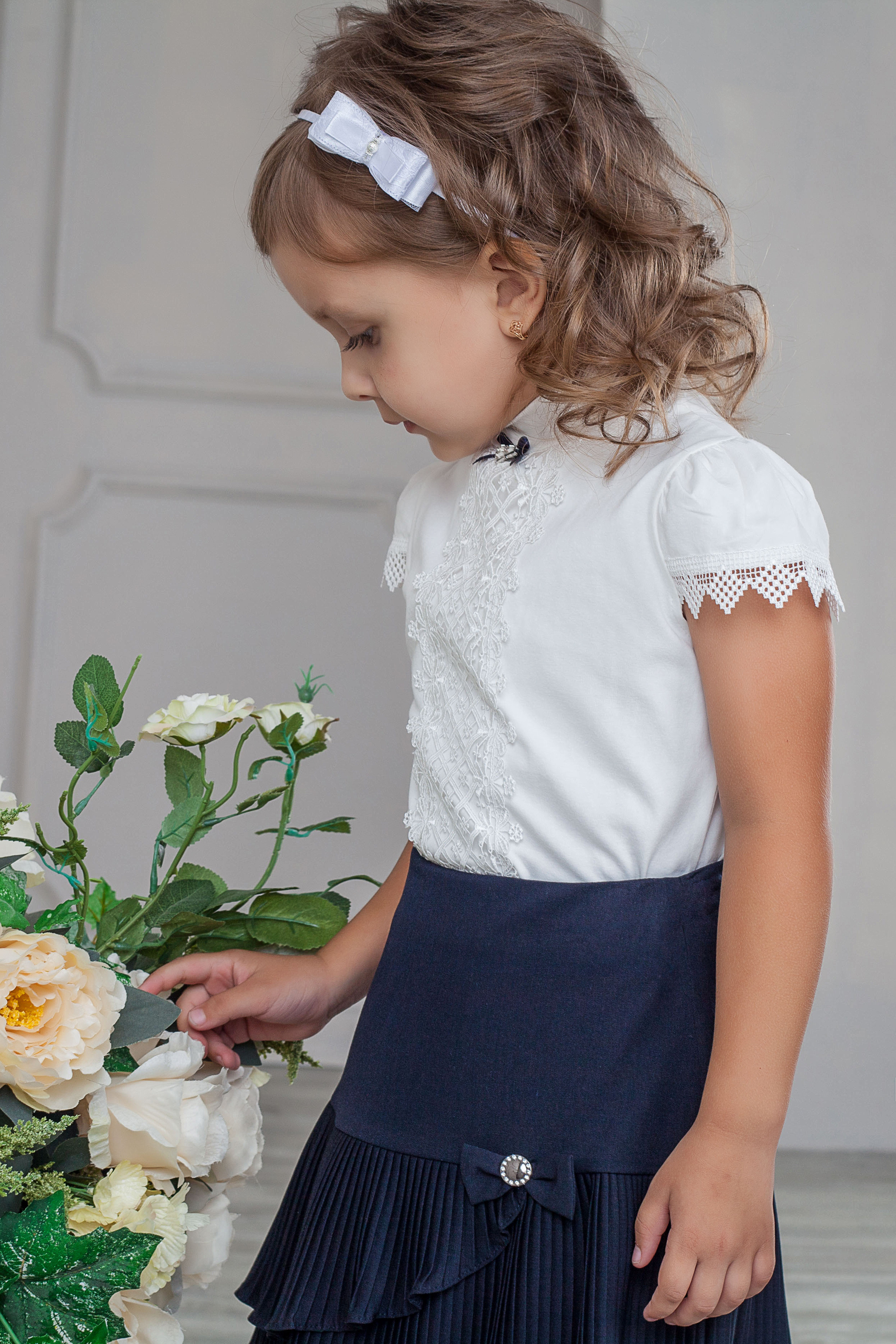 Школьная форма в студии. Фотограф Мальнева Юлия в Липецке, в Москве. Фотостудия MARU в Липецке