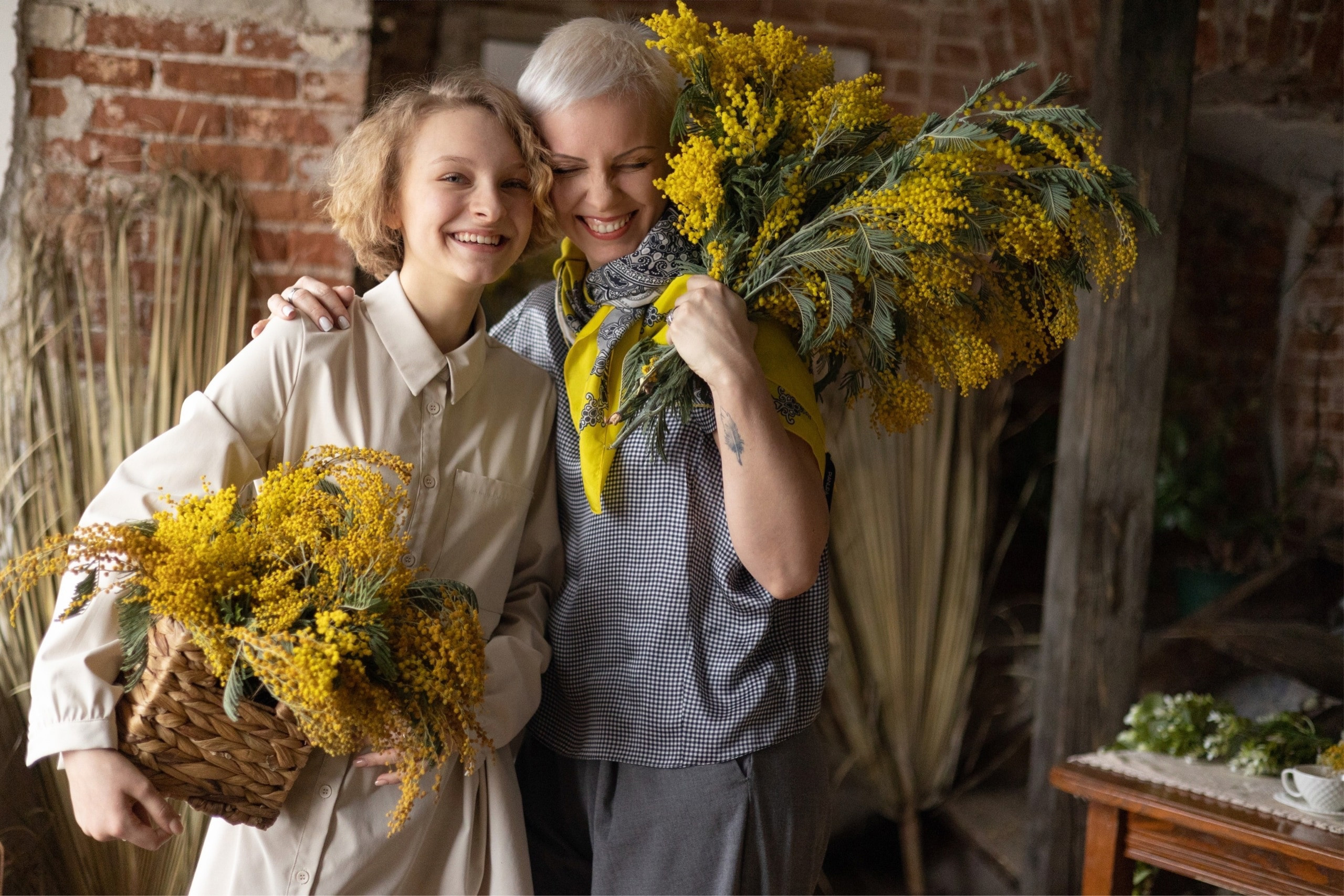 Мама и дочка проект мимоза. Фотограф Мальнева Юлия в Липецке, в Москве. Фотостудия MARU в Липецке