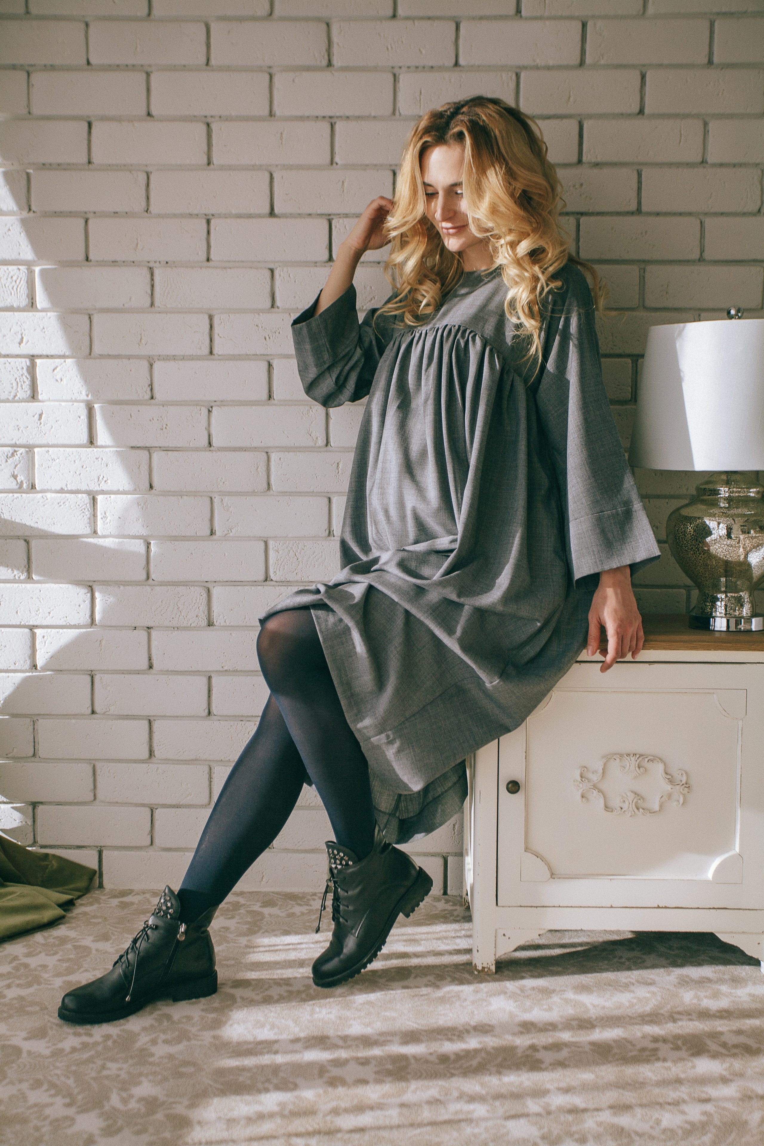 Съёмка для бренда одежды для беременных. Фотограф Мальнева Юлия в Липецке, в Москве. Фотостудия MARU в Липецке