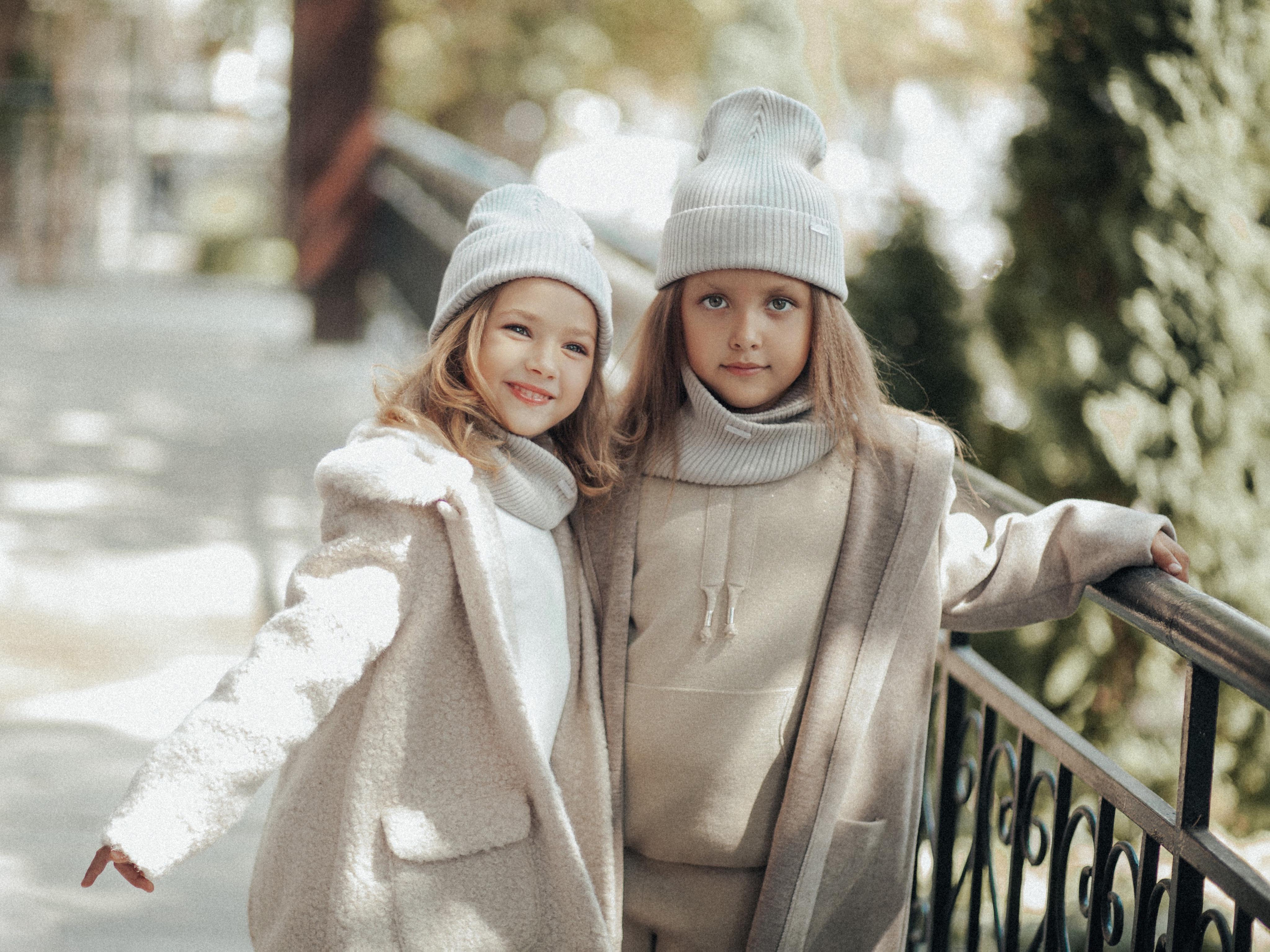 Съёмка верхней одежды. Фотограф Мальнева Юлия в Липецке, в Москве. Фотостудия MARU в Липецке