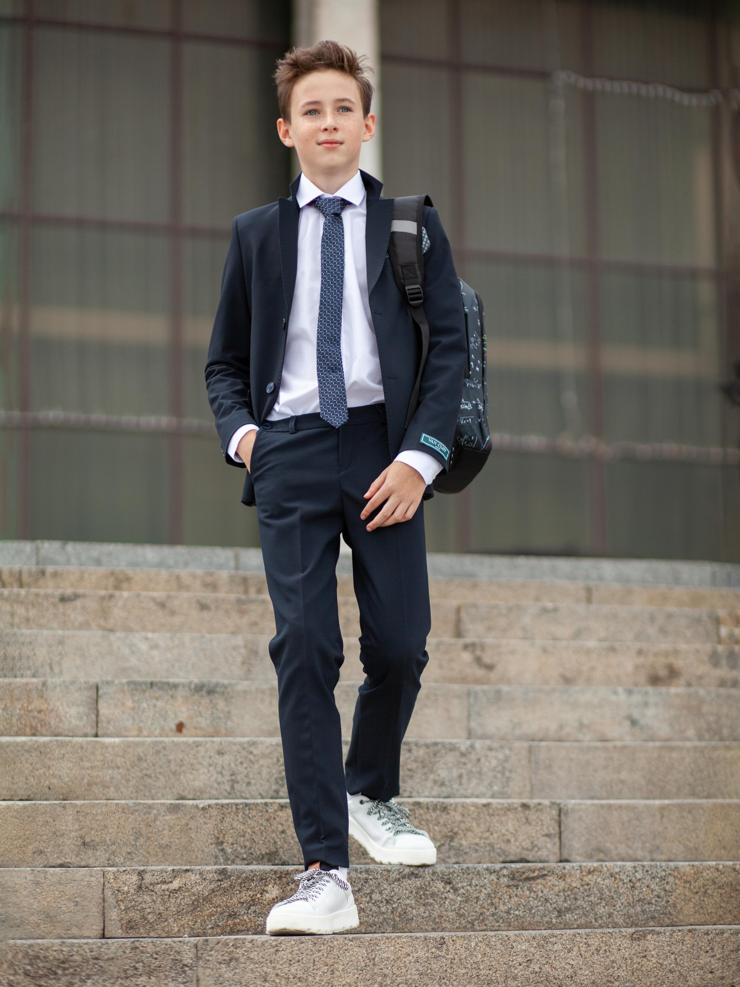 Школьная форма. Фотограф Мальнева Юлия в Липецке, в Москве. Фотостудия MARU в Липецке