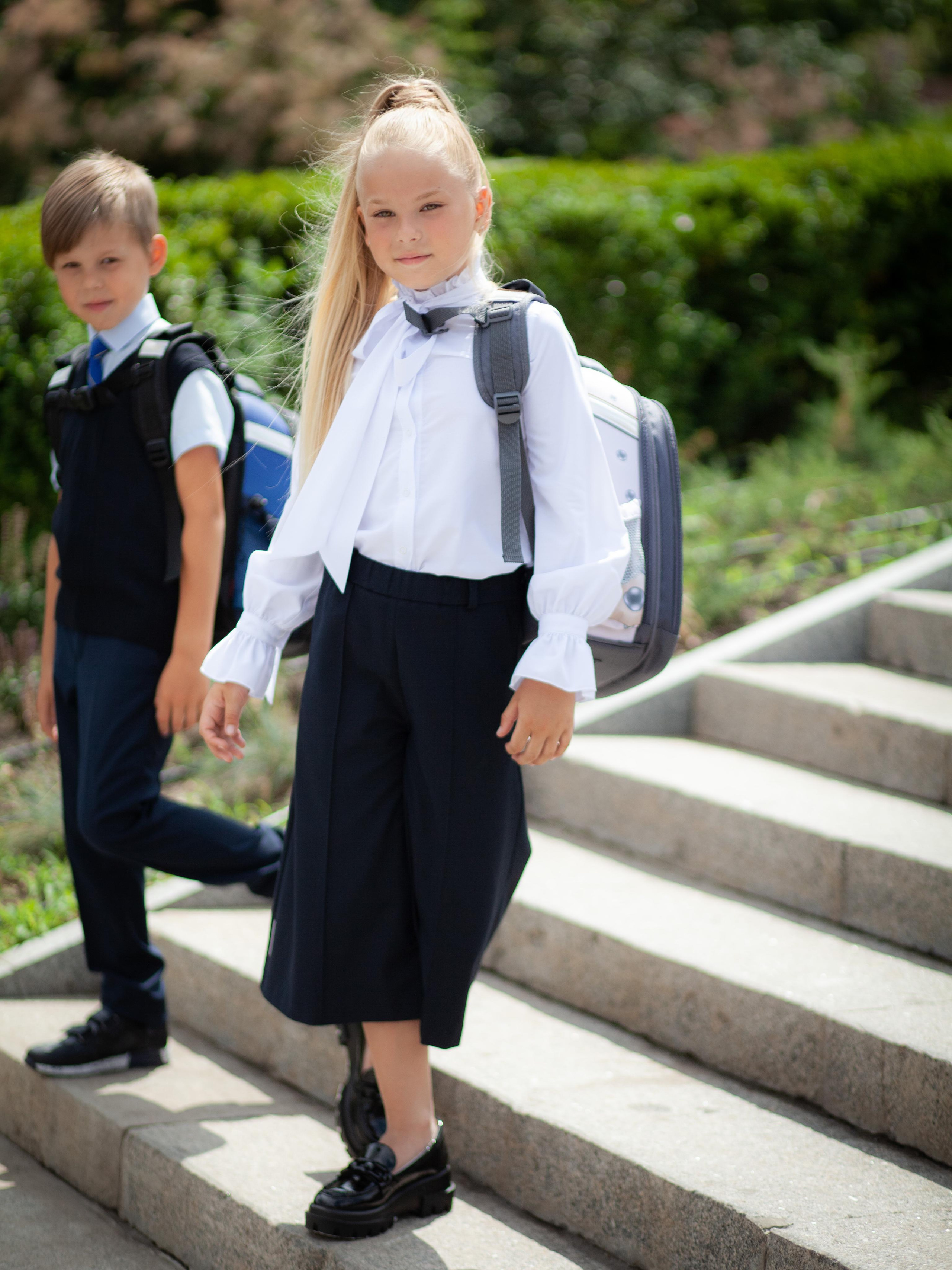Школьная форма. Фотограф Мальнева Юлия в Липецке, в Москве. Фотостудия MARU в Липецке