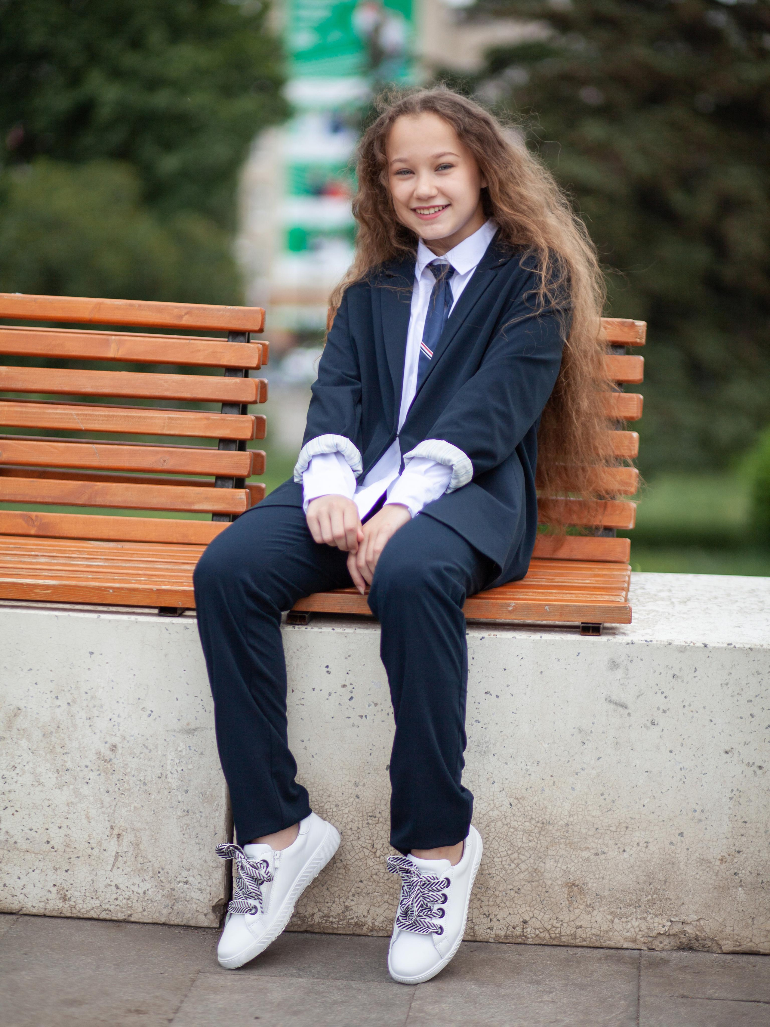 Школьная форма. Фотограф Мальнева Юлия в Липецке, в Москве. Фотостудия MARU в Липецке