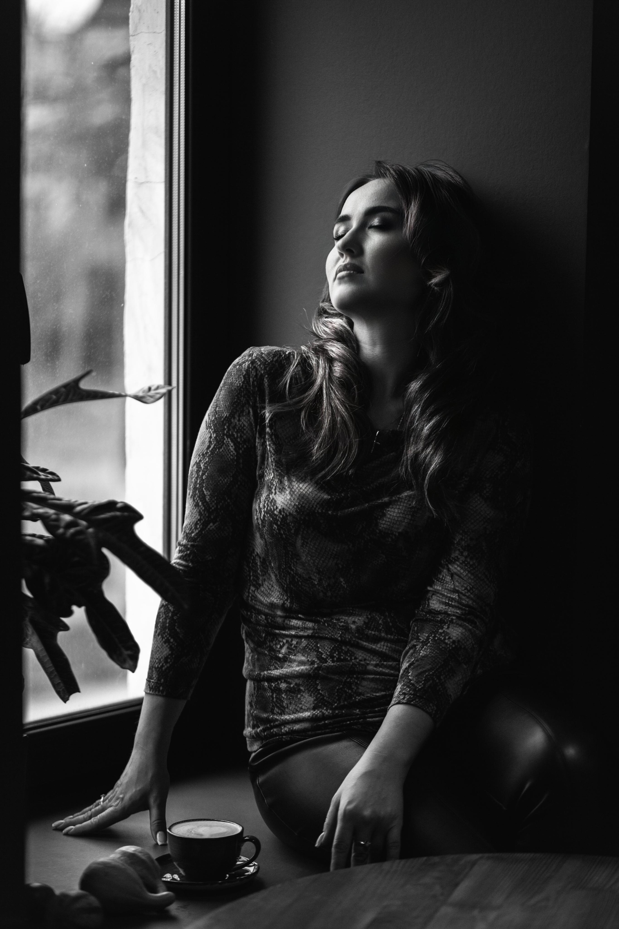 Вечер. Кафе. Фотограф Мальнева Юлия в Липецке, в Москве. Фотостудия MARU в Липецке