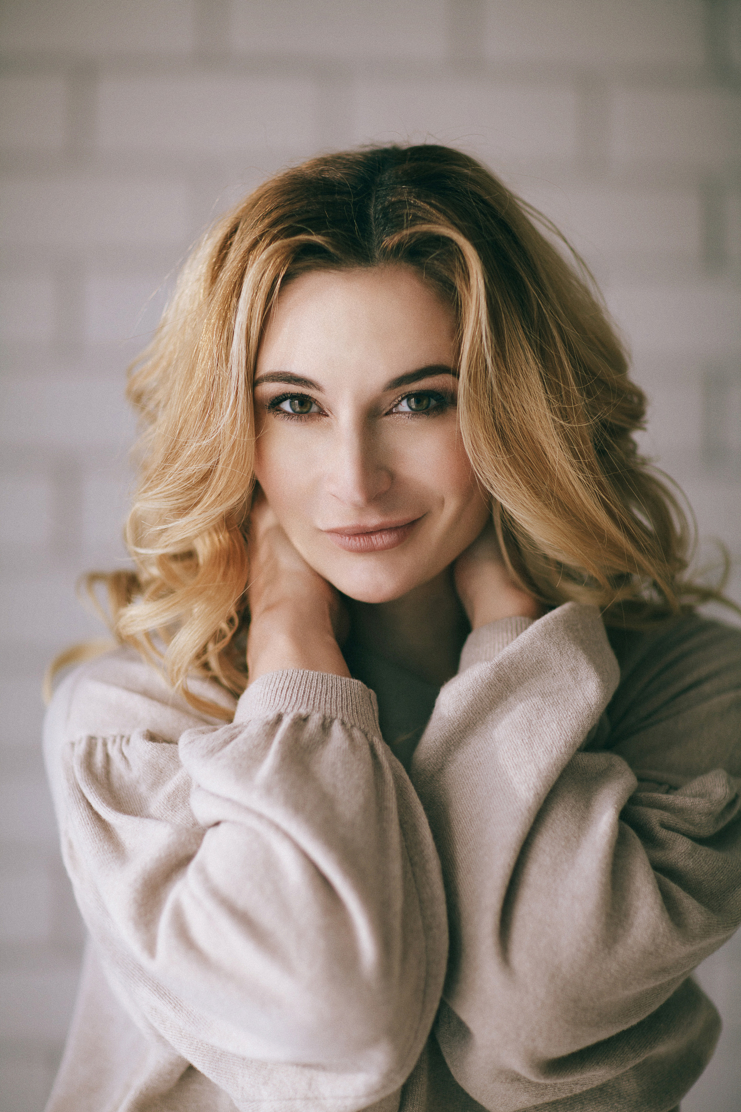 Съёмка для бренда одежды для беременных. Фотограф Мальнева Юлия в Липецке, в Москве. Фотостудия MARU в Липецке