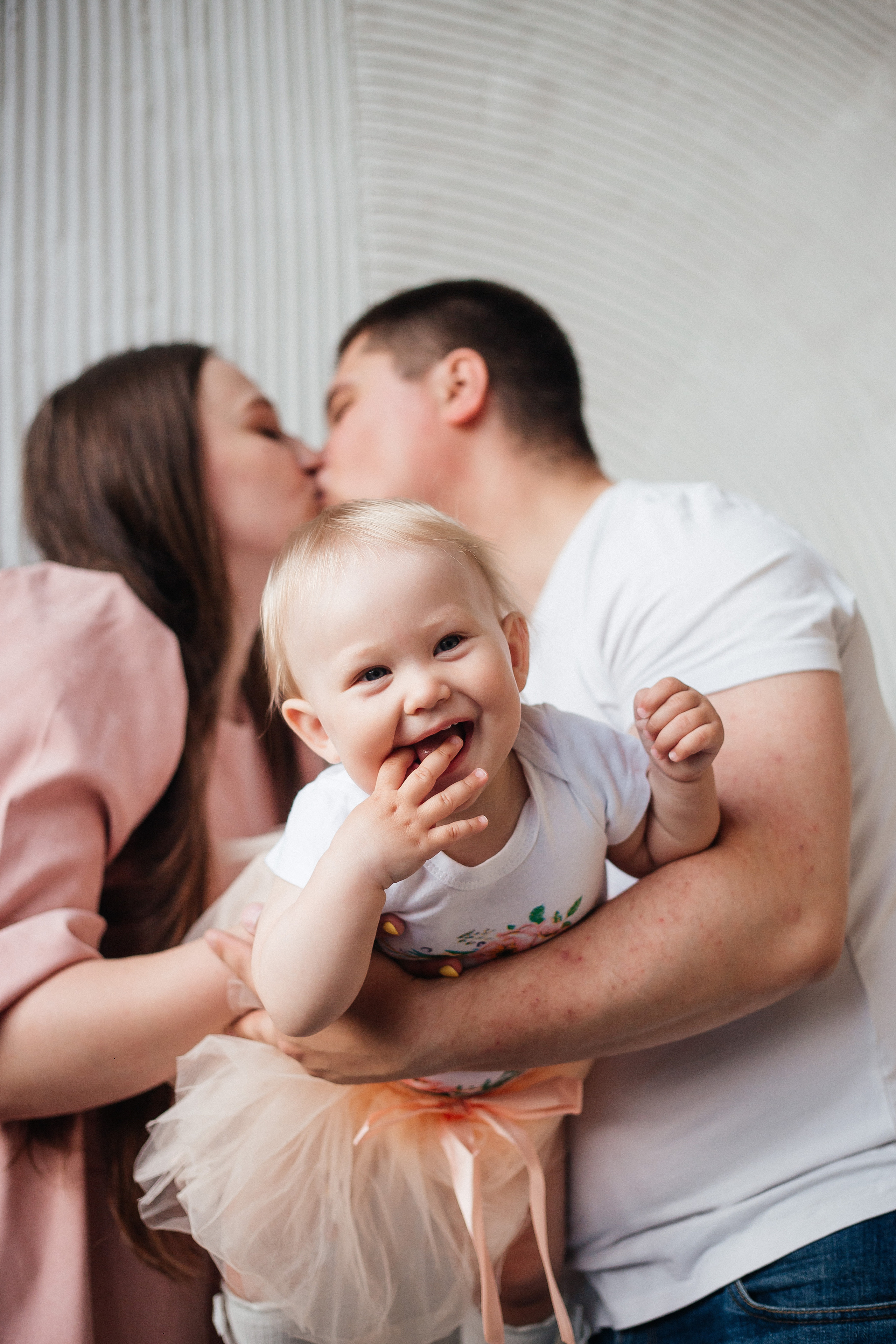 Фотосессия в честь годика Софии в фотостудии Челябинска. Свадебный фотограф Челябинск Зиненко Виктория