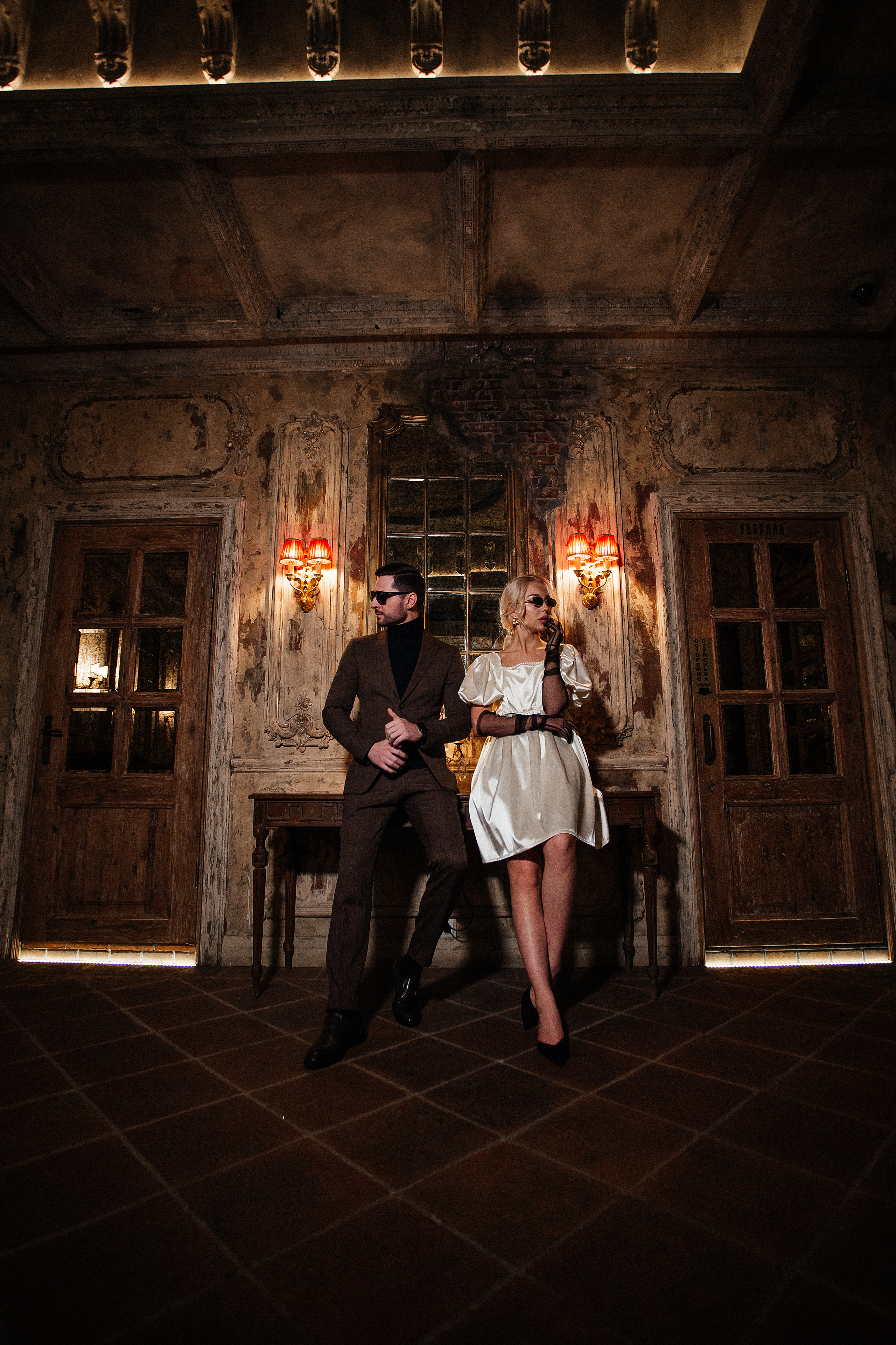 Свадебная фотосессия в ресторане "Фонд Культуры". Свадебный фотограф Челябинск Зиненко Виктория