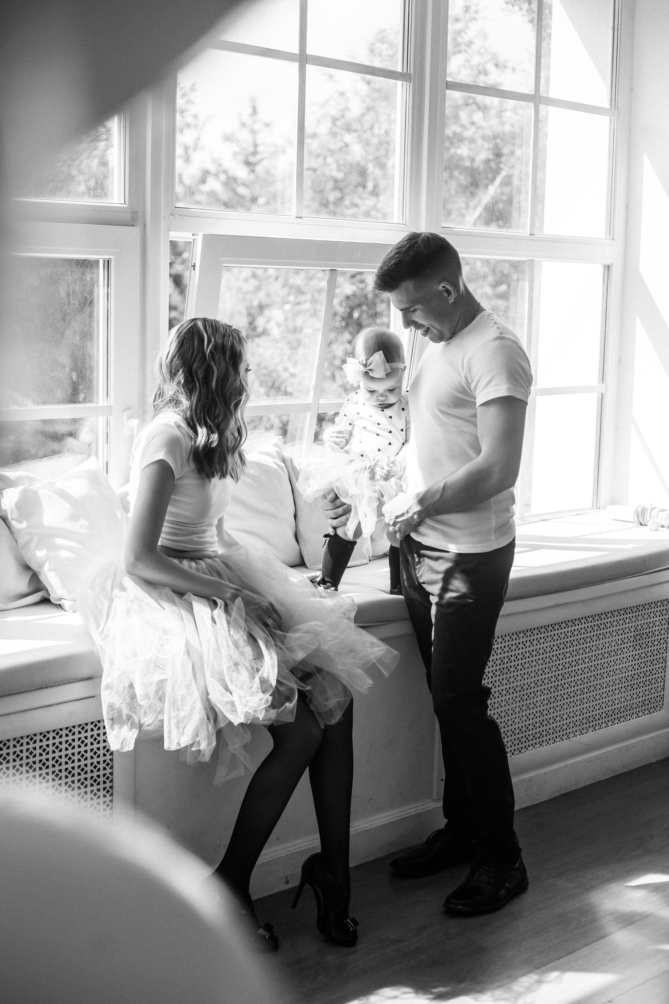 Семейная фотосессия с ребенком в детской фотостудии Челябинска. Свадебный фотограф Челябинск Зиненко Виктория