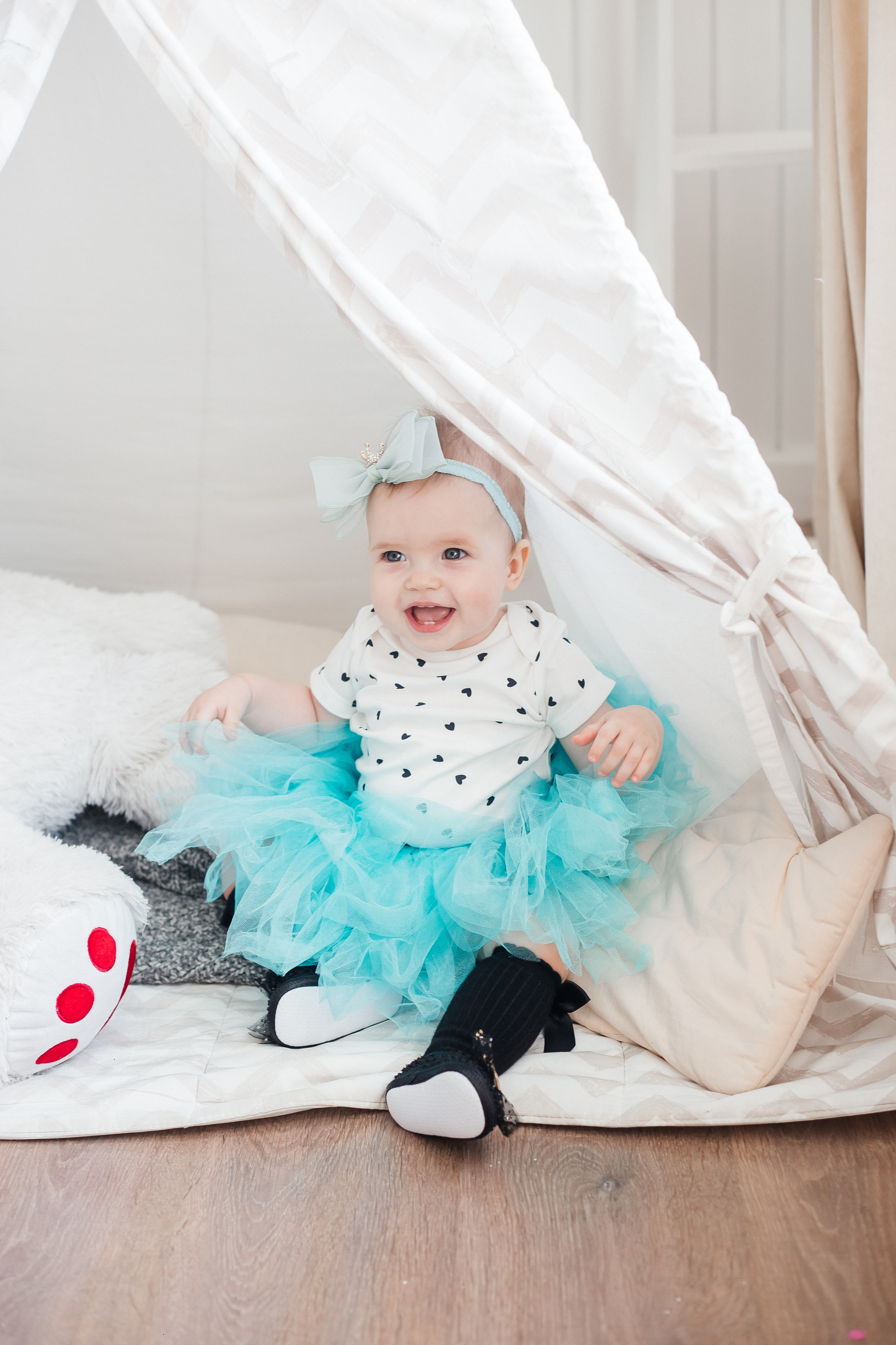 Семейная фотосессия с ребенком в детской фотостудии Челябинска. Свадебный фотограф Челябинск Зиненко Виктория