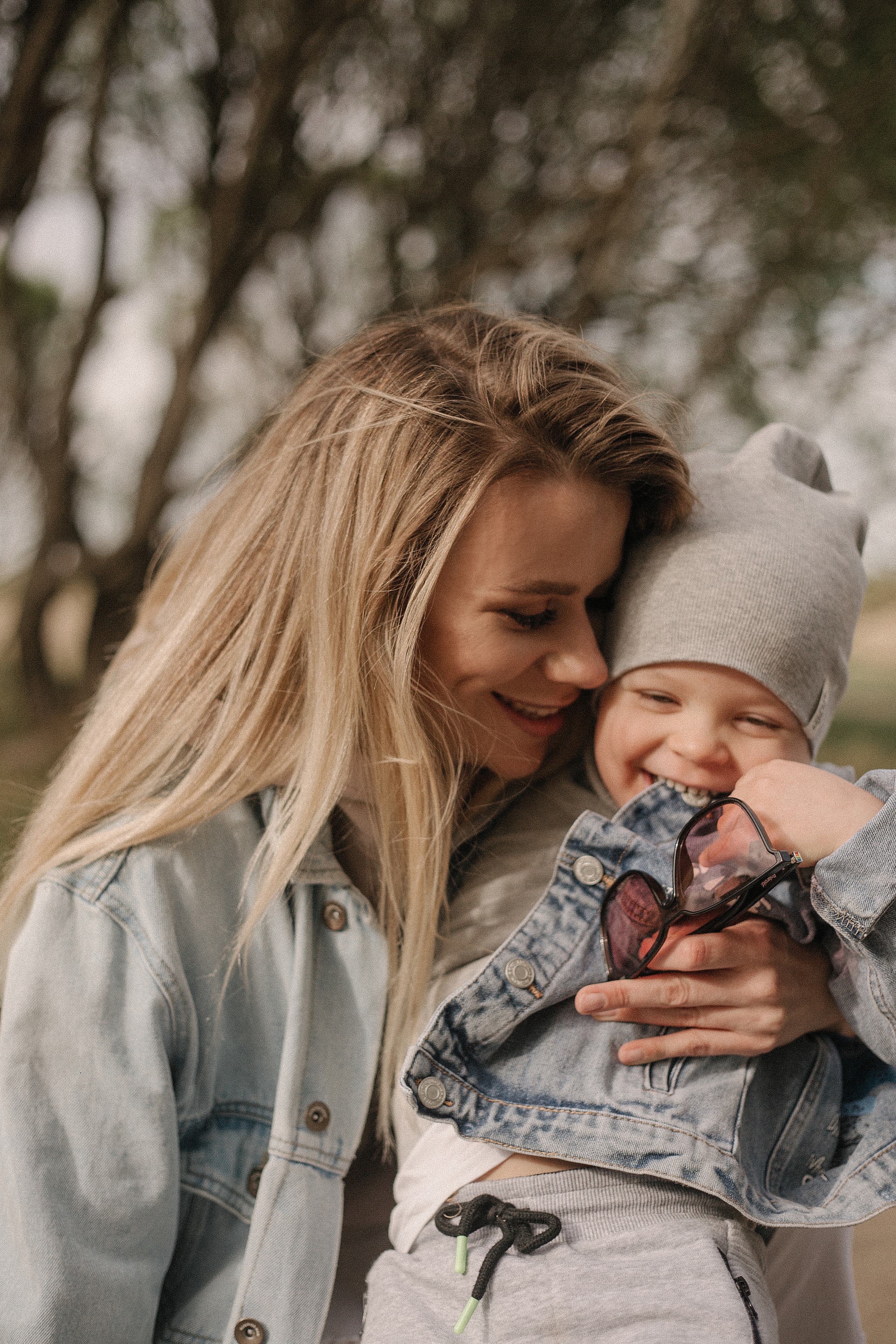 Прогулочная семейная съемка на берегу Смолино. Свадебный фотограф Челябинск Зиненко Виктория