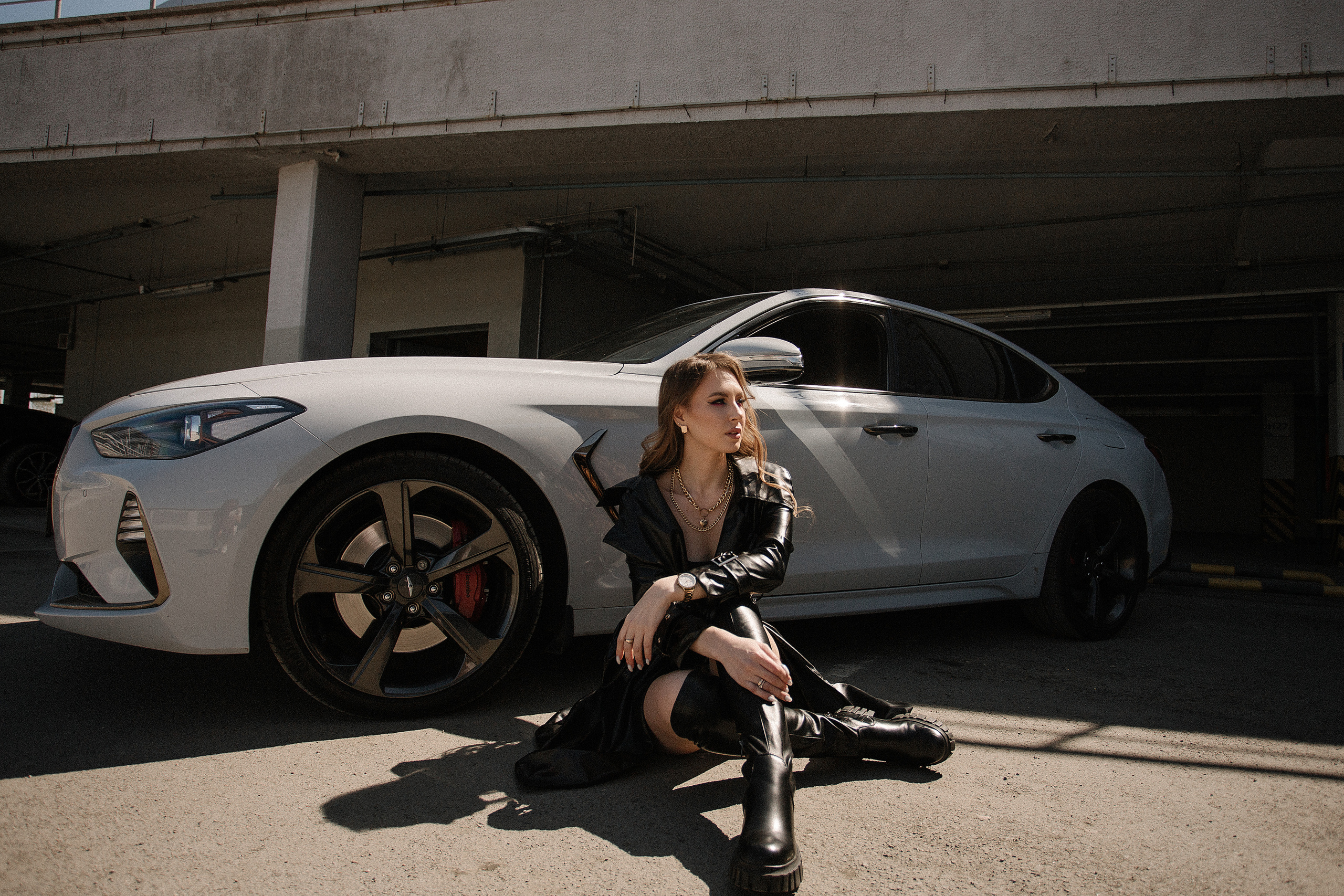 Индивидуальная фотосессия с машиной. Свадебный фотограф Челябинск Зиненко Виктория