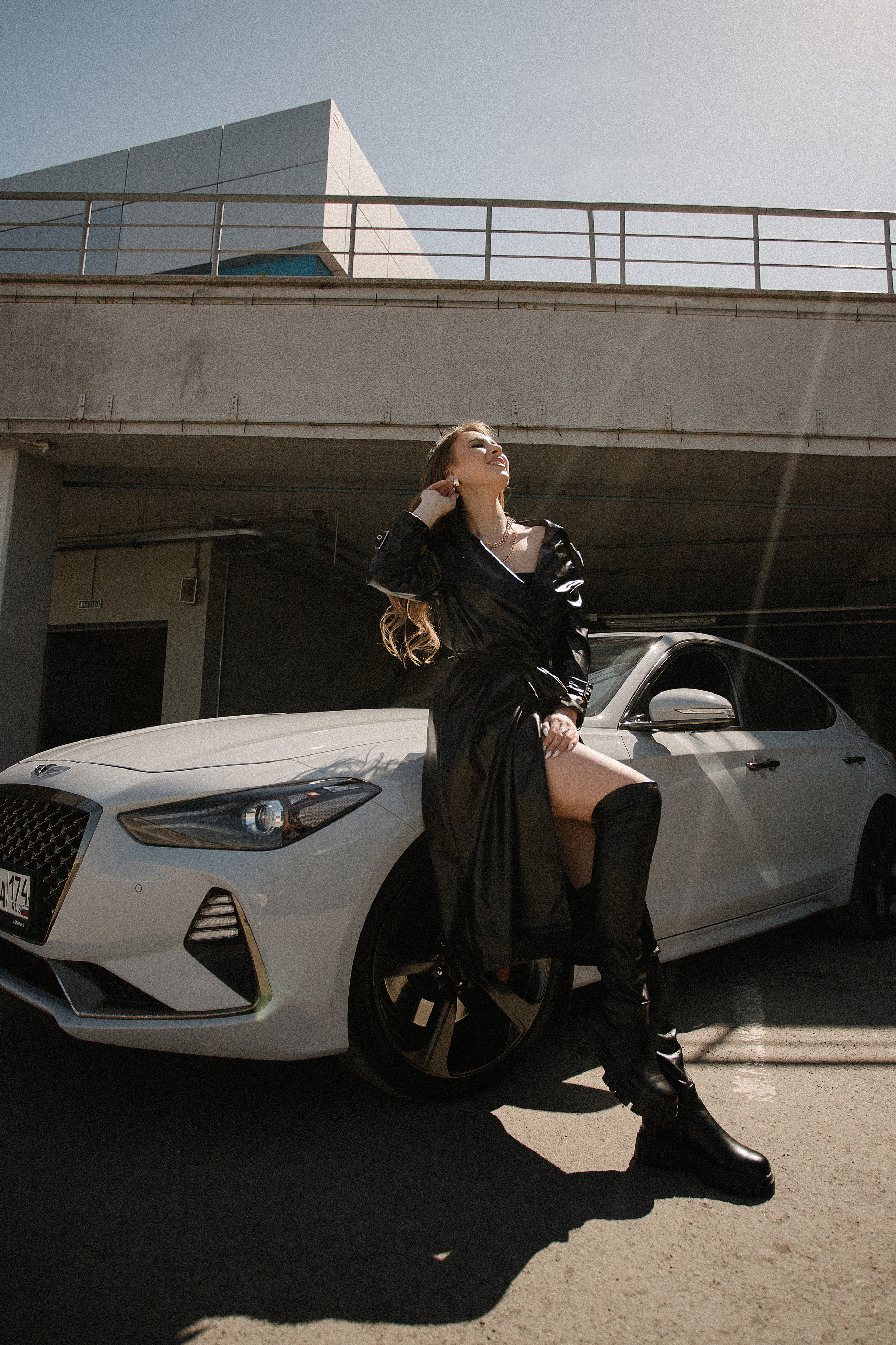 Индивидуальная фотосессия с машиной. Свадебный фотограф Челябинск Зиненко Виктория