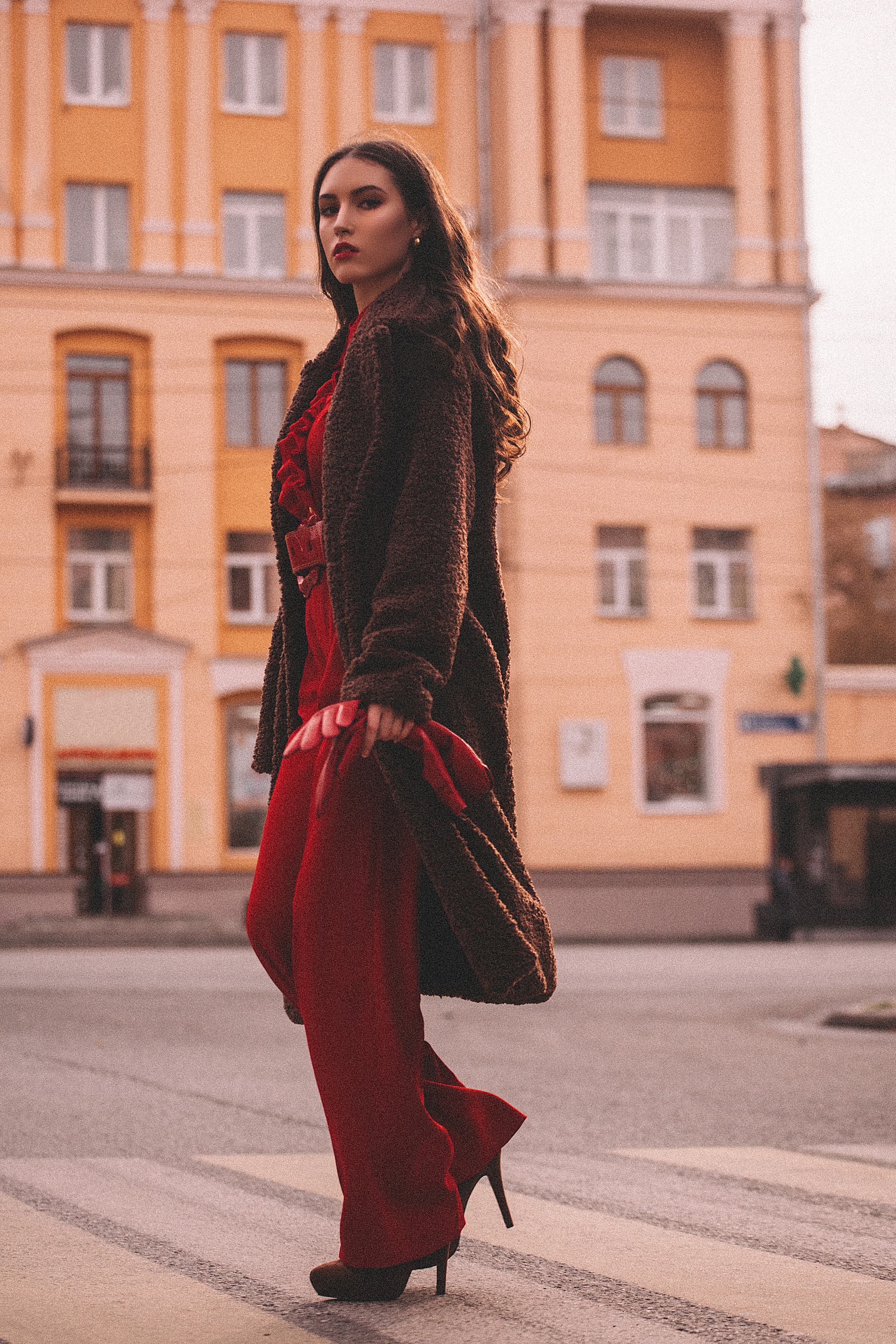 Прогулочная фотосессия в Челябинске. Свадебный фотограф Челябинск Зиненко Виктория