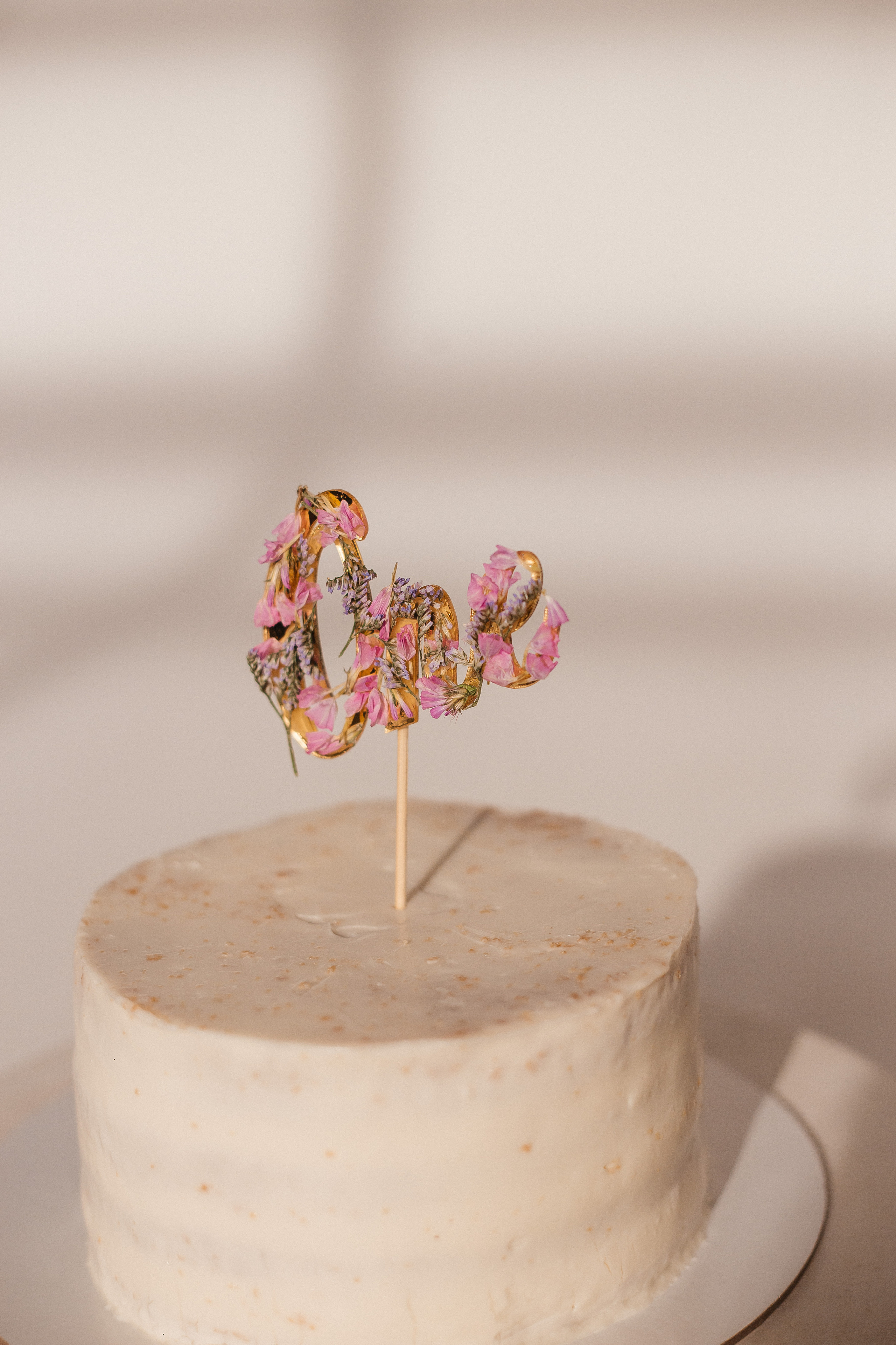 Фотосессия в честь годика Софии в фотостудии Челябинска. Свадебный фотограф Челябинск Зиненко Виктория