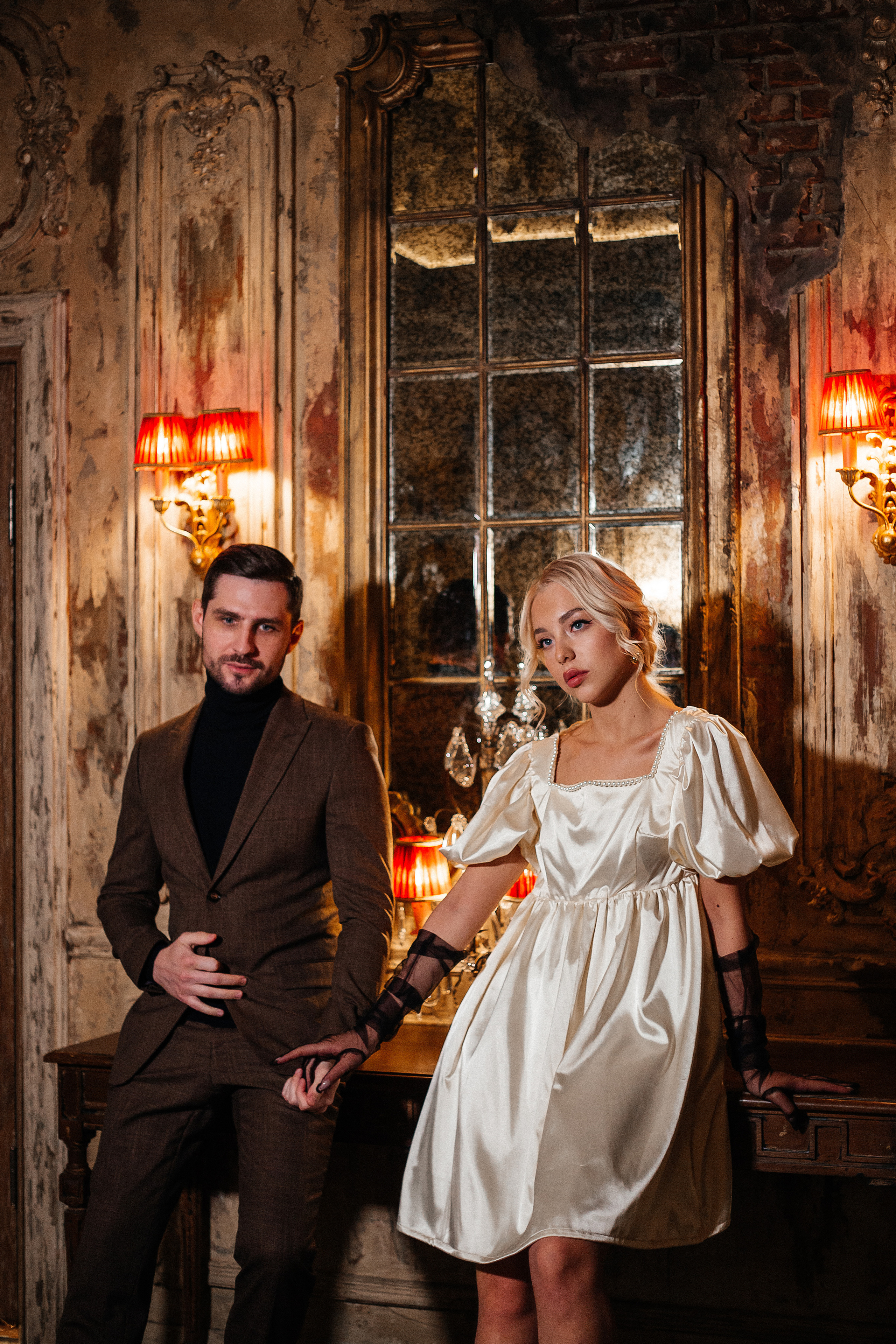 Свадебная фотосессия в ресторане "Фонд Культуры". Свадебный фотограф Челябинск Зиненко Виктория