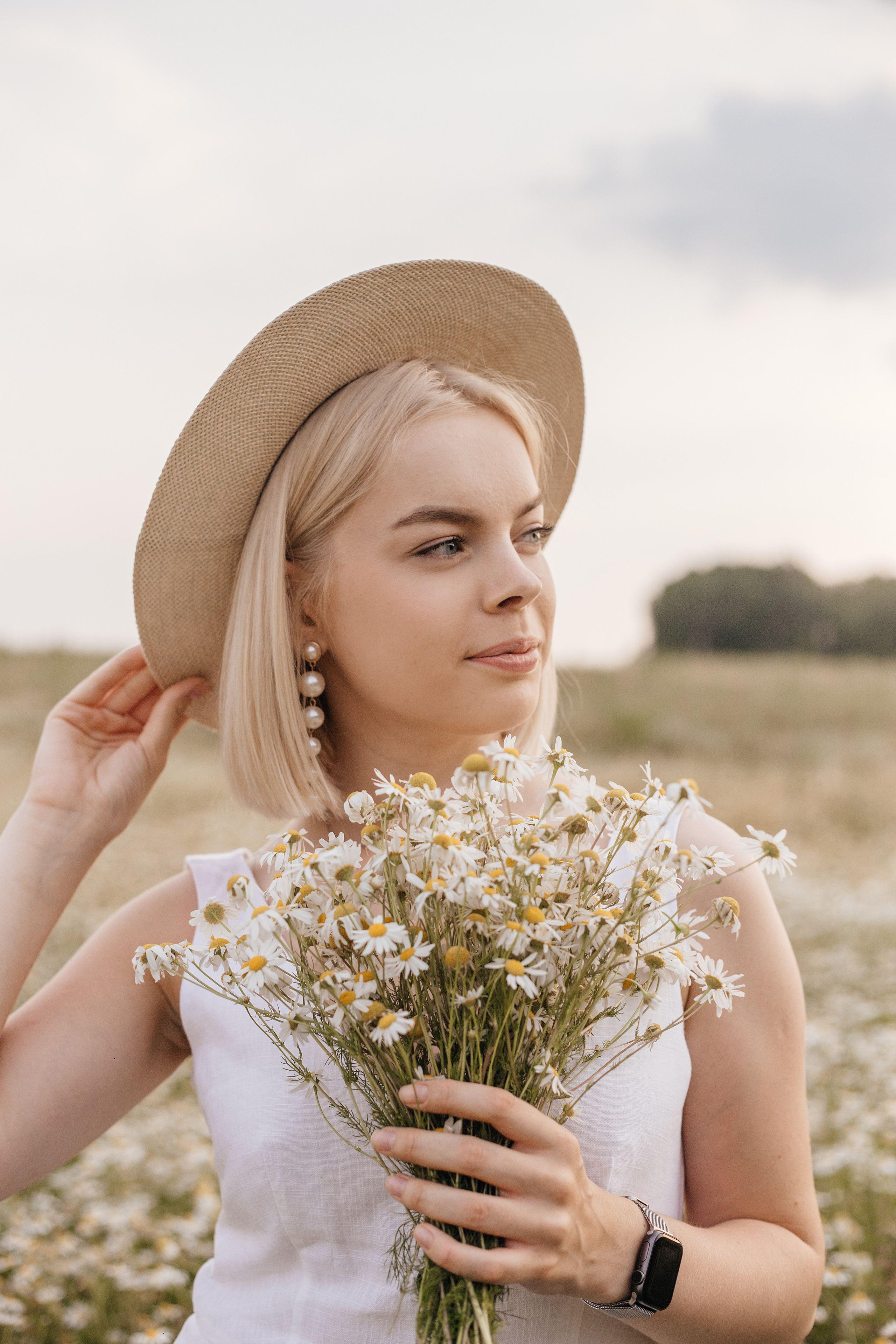 Фотосессия с ромашками Челябинск. Свадебный фотограф Челябинск Зиненко Виктория