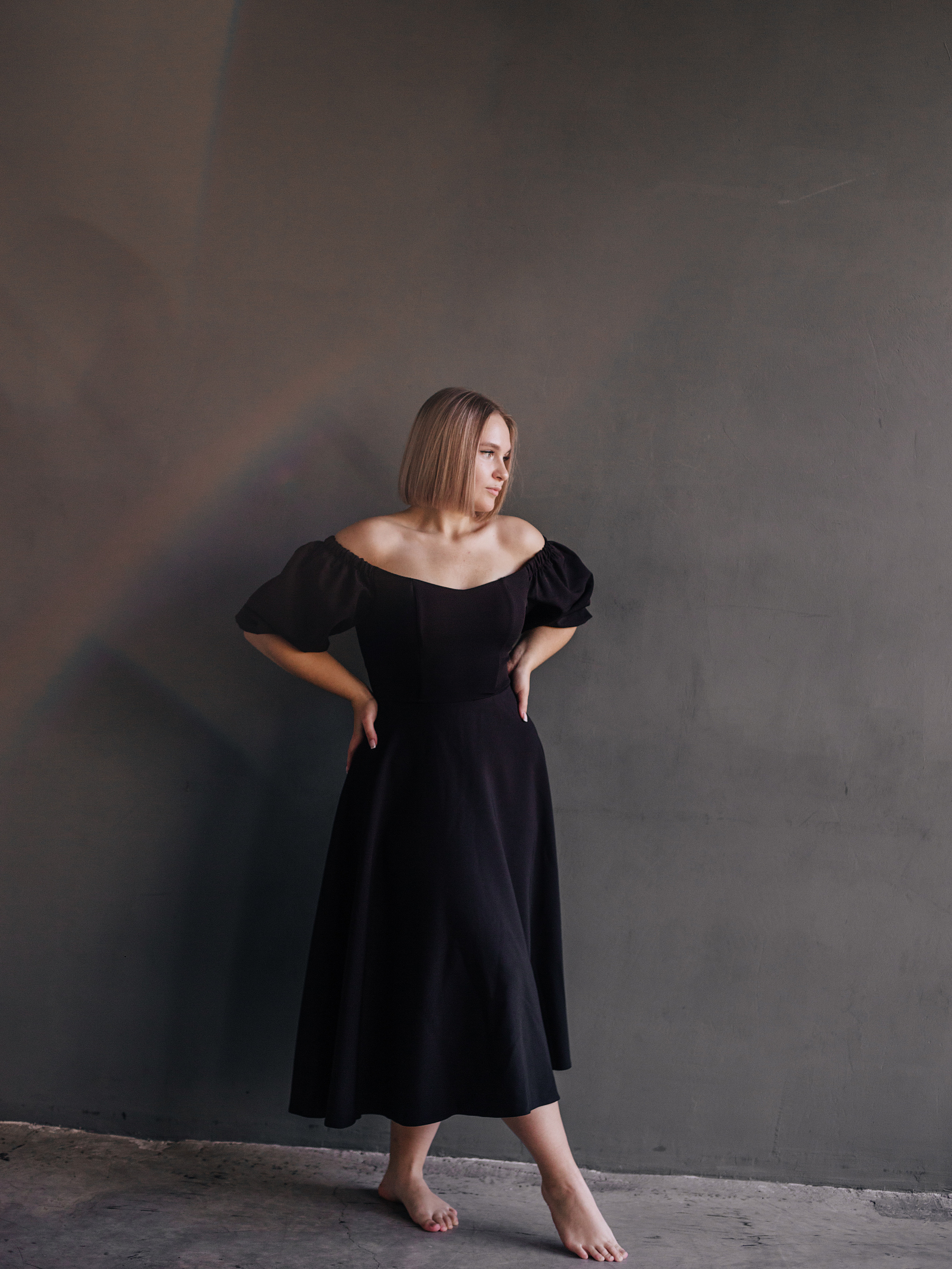 Предсвадебная съемка пары в темной фотостудии Челябинска. Свадебный фотограф Челябинск Зиненко Виктория