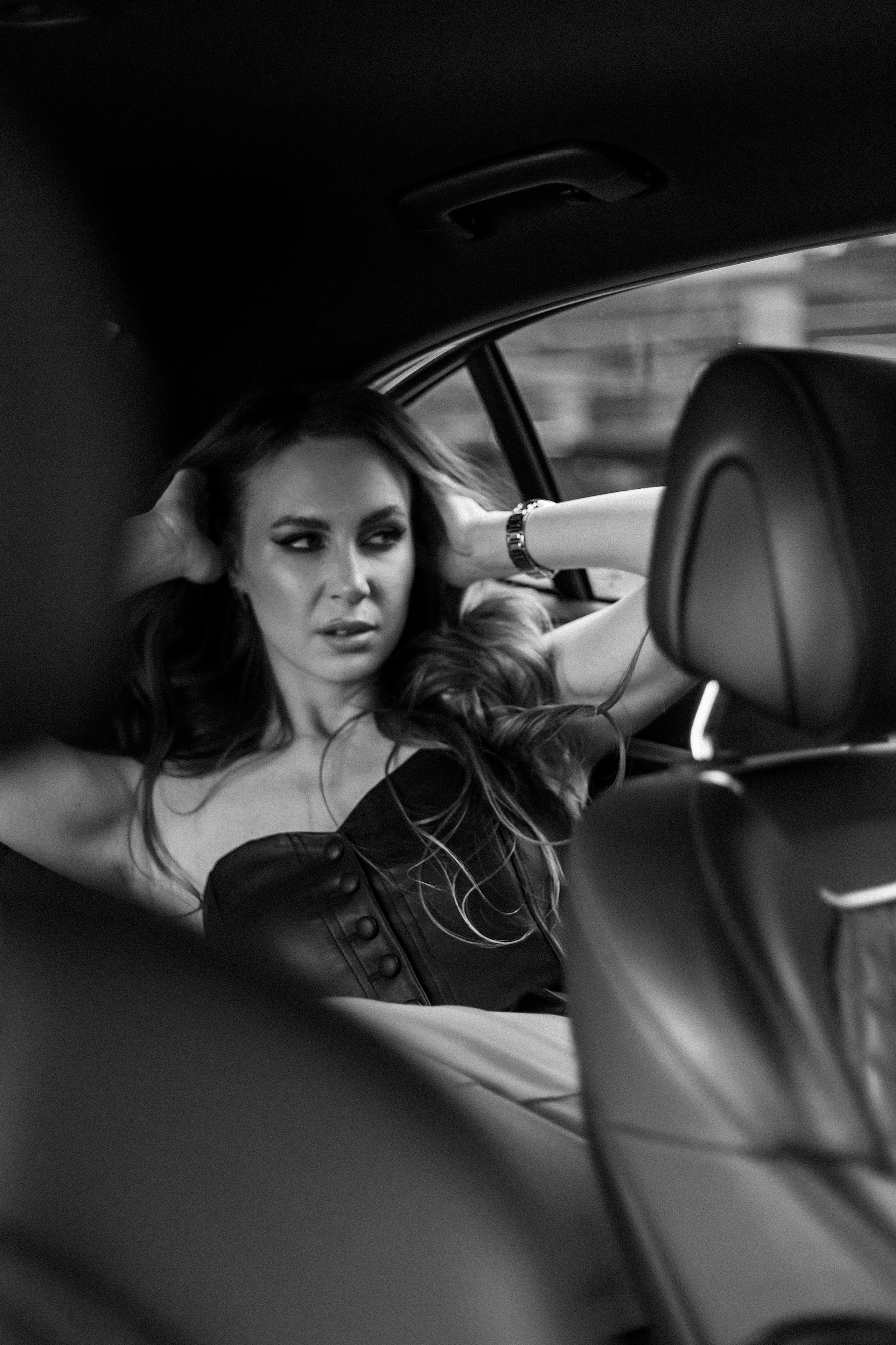 Индивидуальная фотосессия с машиной. Свадебный фотограф Челябинск Зиненко Виктория