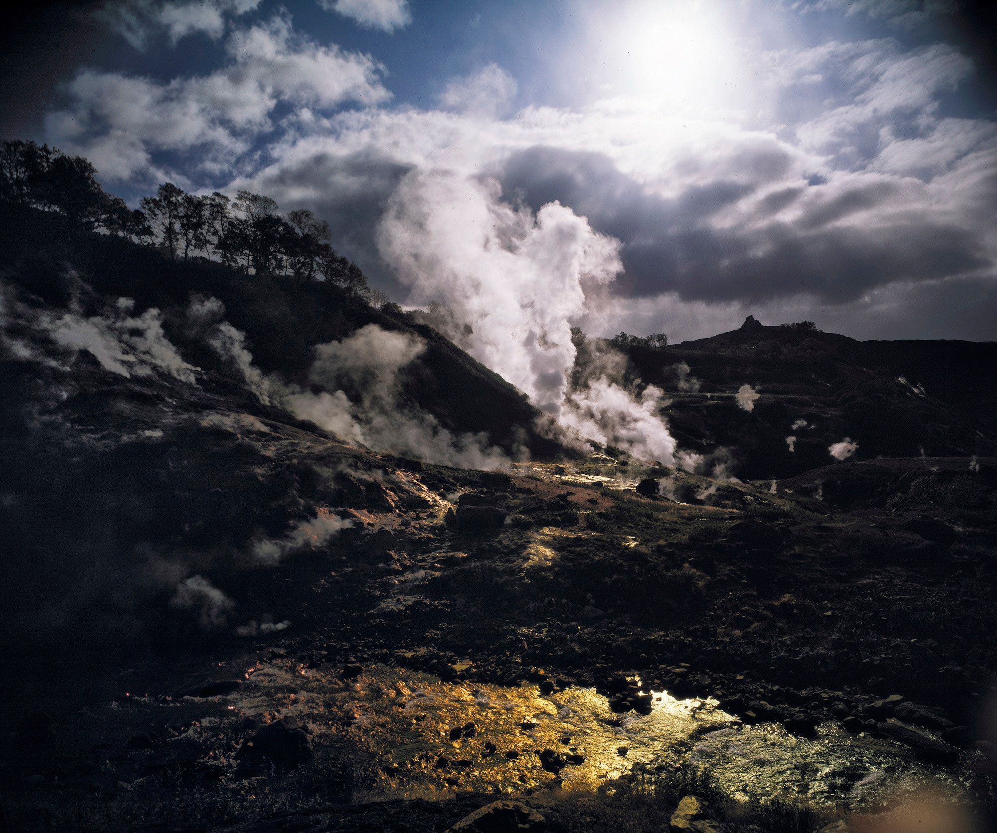 Гейзеры Жемчужный и Великан