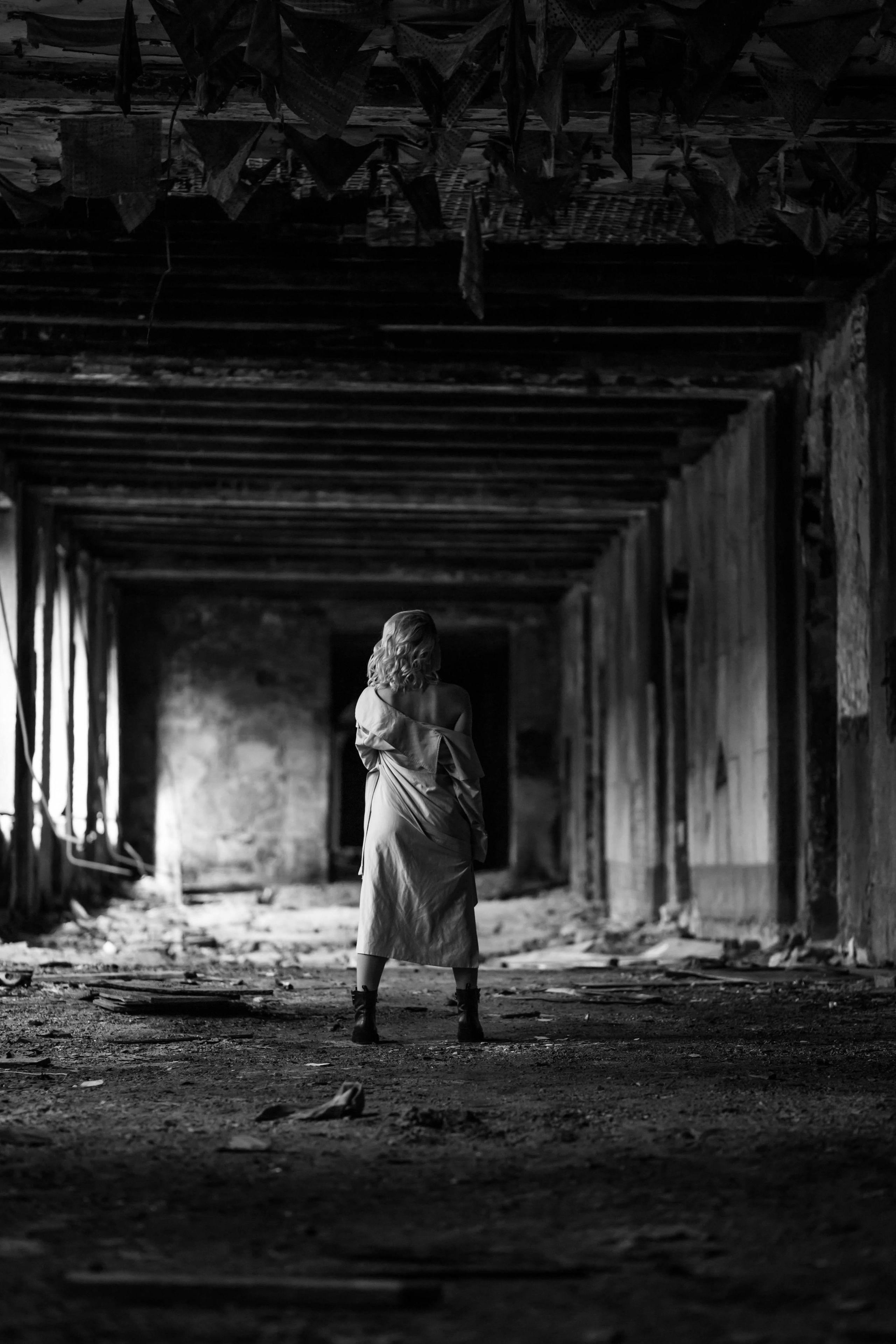 «Заброшка» — фотосессии в заброшенных зданиях. Nadin.K фотограф Иркутск, Байкал, Братск