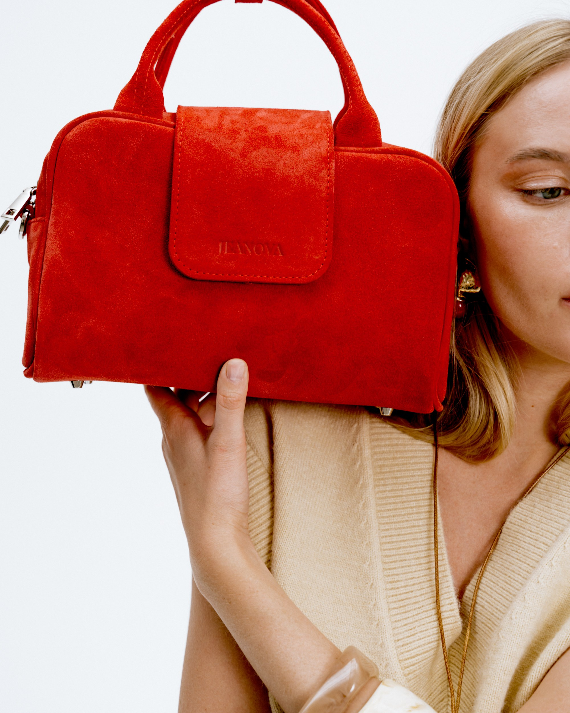 Для бренда jeanova. Фотограф для людей и их брендов