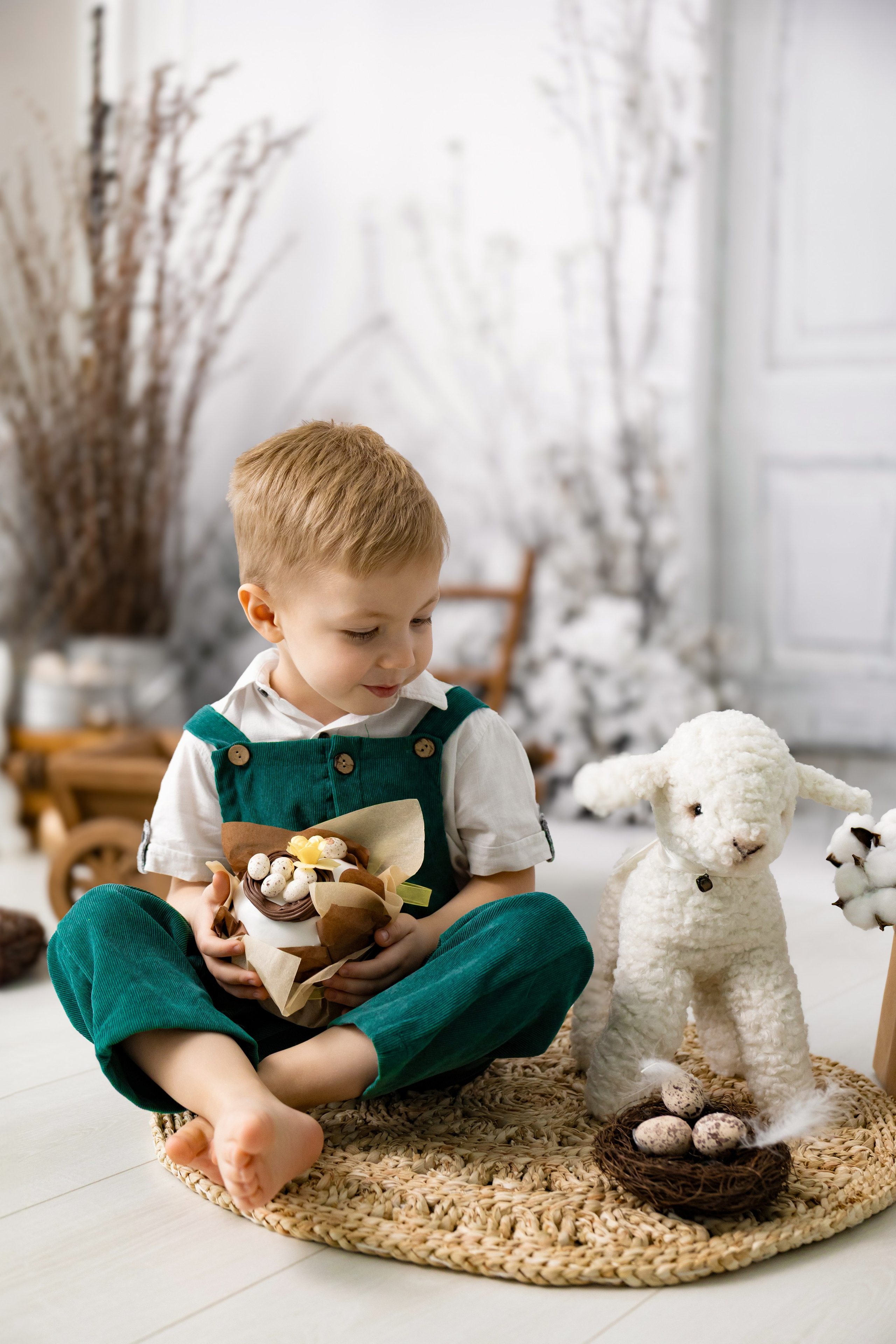 Фотосессия с цыплятами. Фотограф Белгород