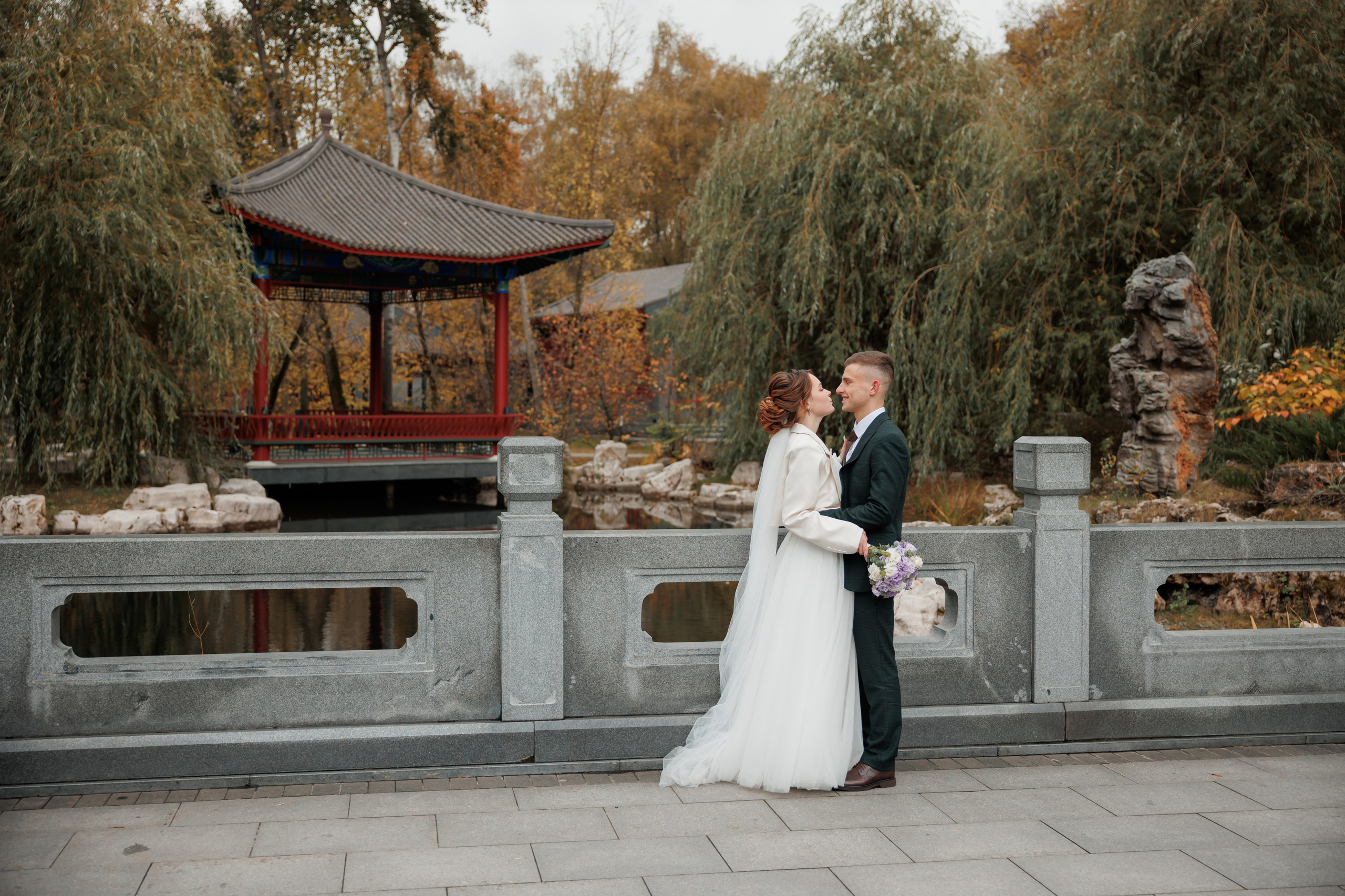 Константин и Дарья, ЗАГС ВДНХ, отель Soluxe, ресторан «Антик». Свадебный и репортажный фотограф (Москва, Королев и другие)