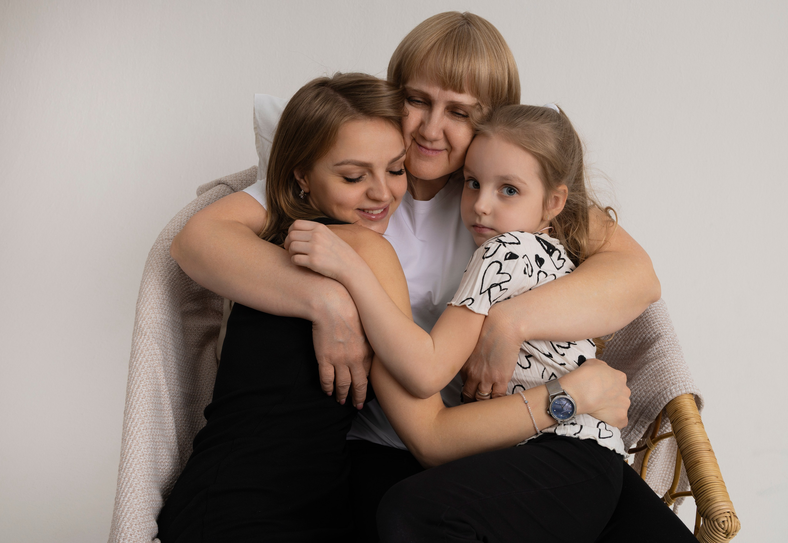 В маминых объятиях…). Портретный, семейный фотограф в Санкт-Петербурге и Ленинградской области Виктория Соловьёва