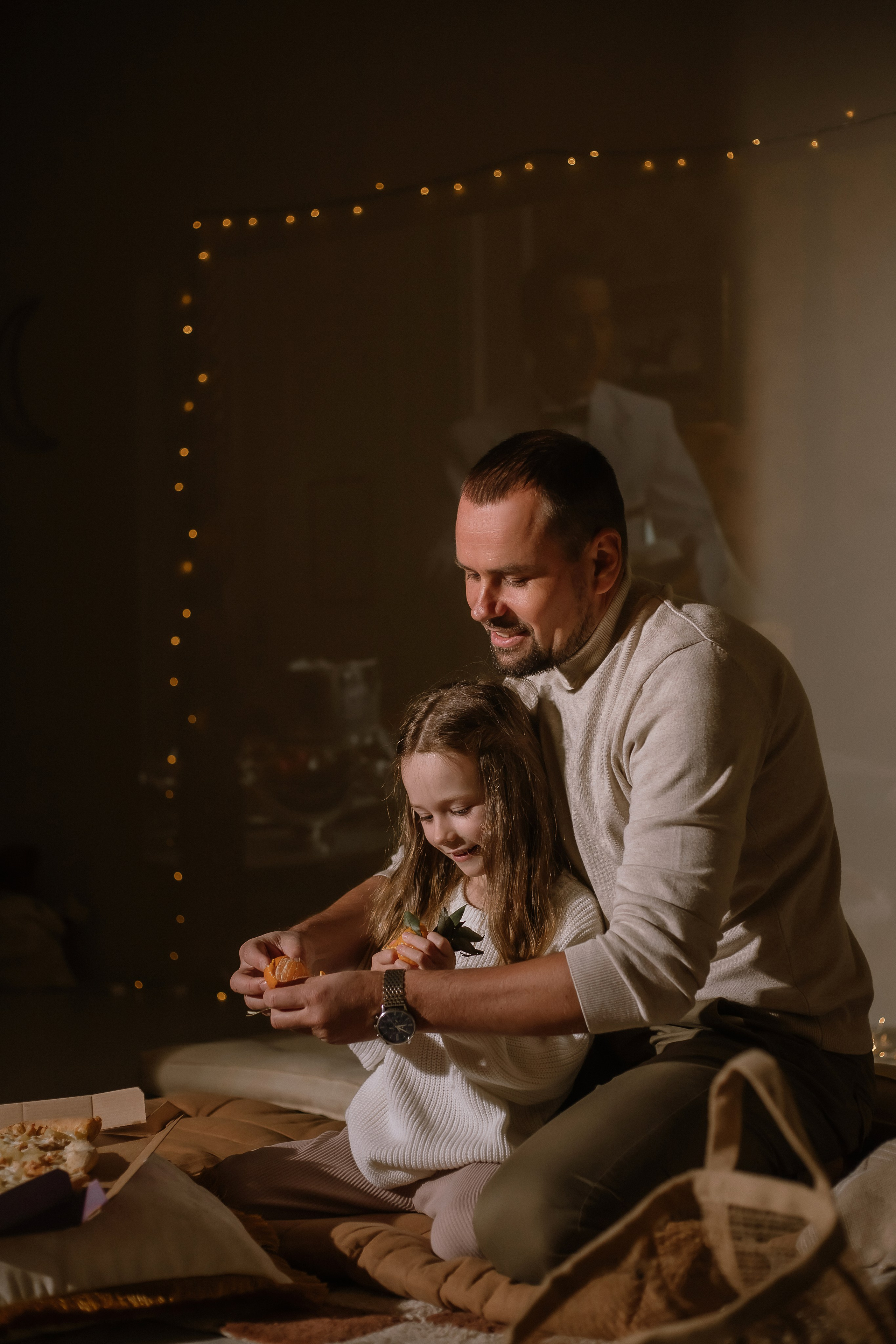 Семейная серия Анастасии вечером в студии, с проектором. Фотограф Екатеринубрг/Верхняя Пышма