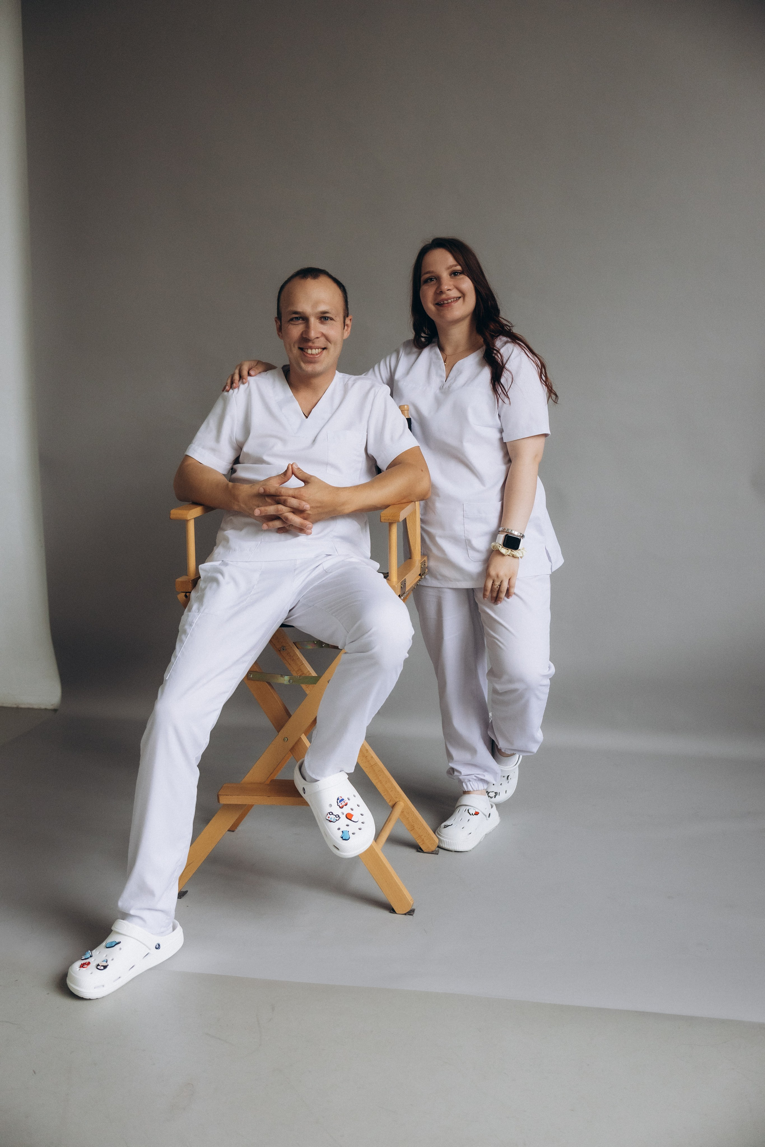 Фотосессия стоматологов в студии. Фотограф Артем Бросов в Санкт-Петербурге и Дубае