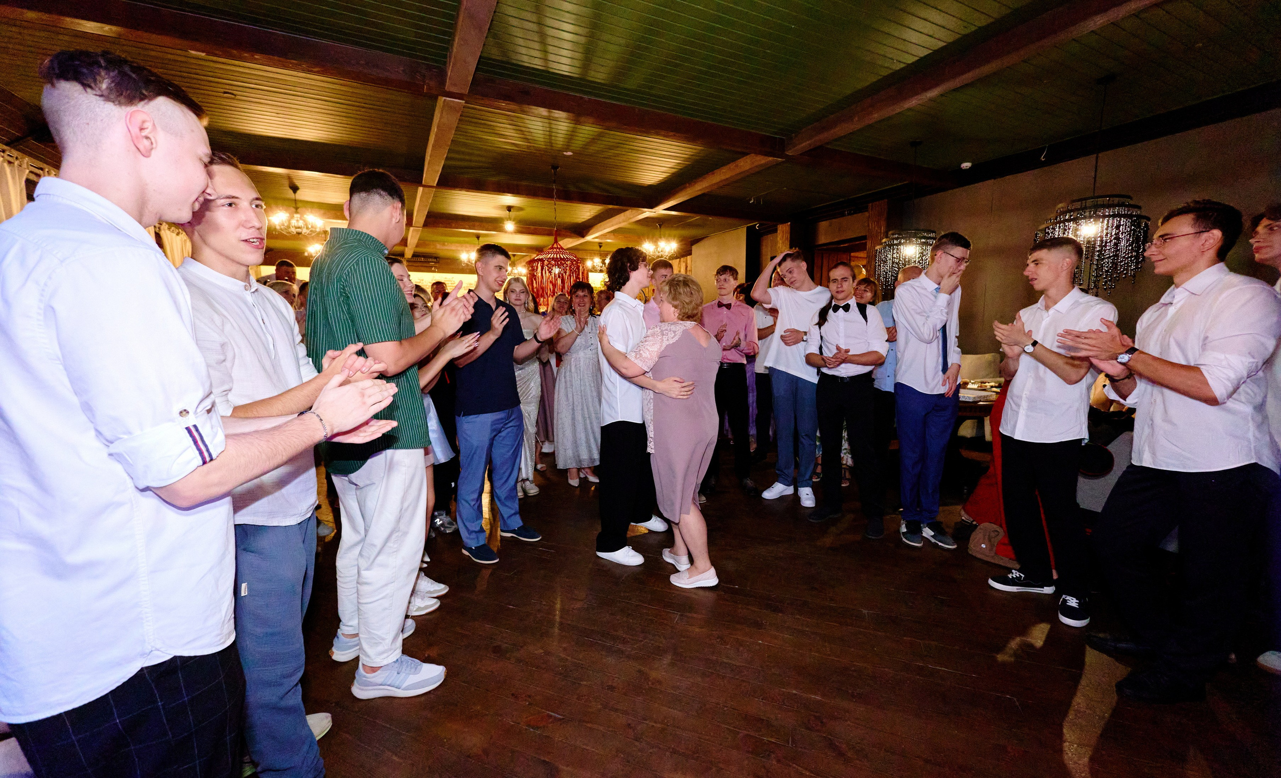 Выпускной 35 Сош. Фотограф Выпускные альбомы Таганрог Сергей Коробченко