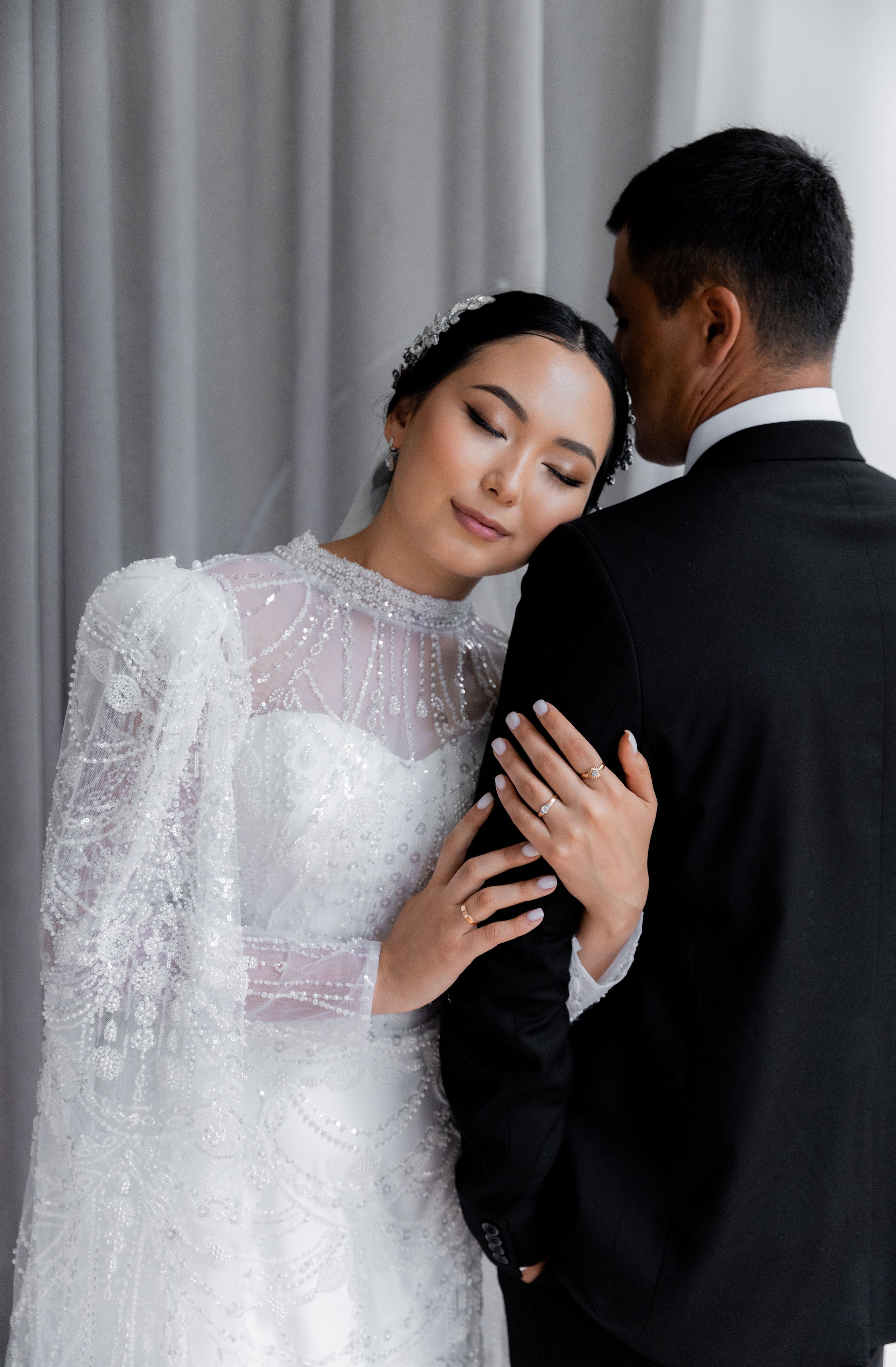 Фотосессия Аскара и Ажар с друзьями