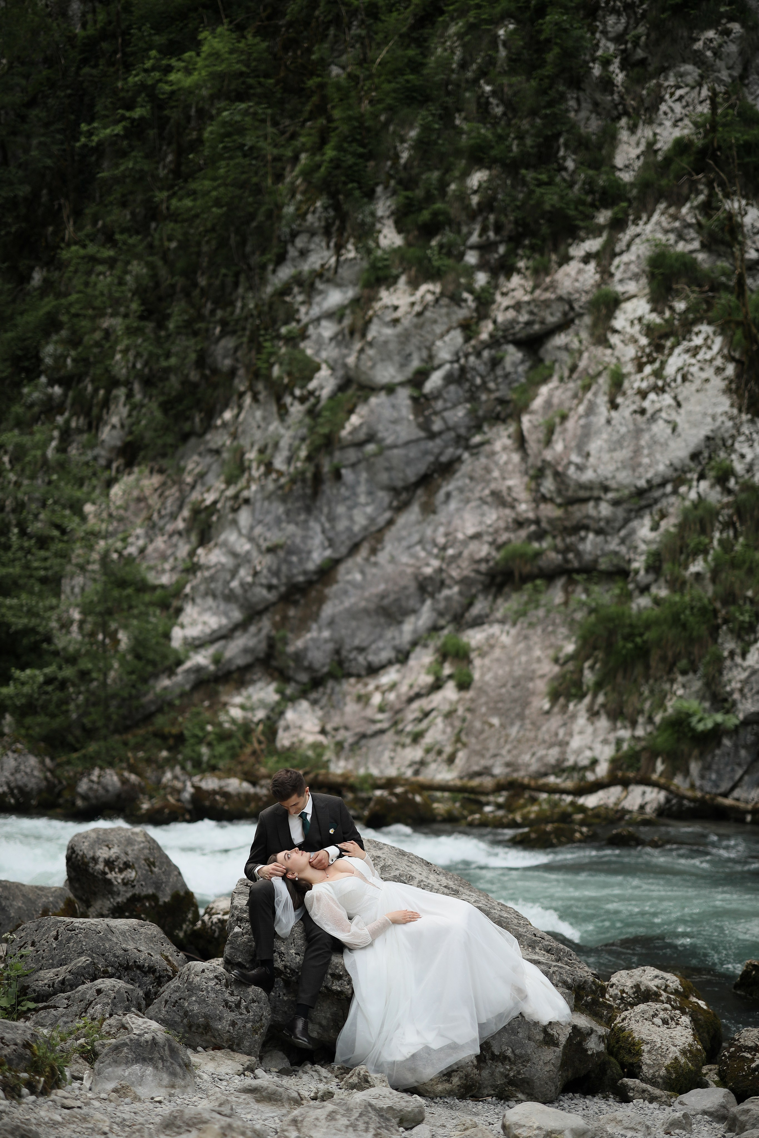 Свадебное Love story на озере Рица. Свадебный и семейный фотограф в Абхазии Жанна Соснина