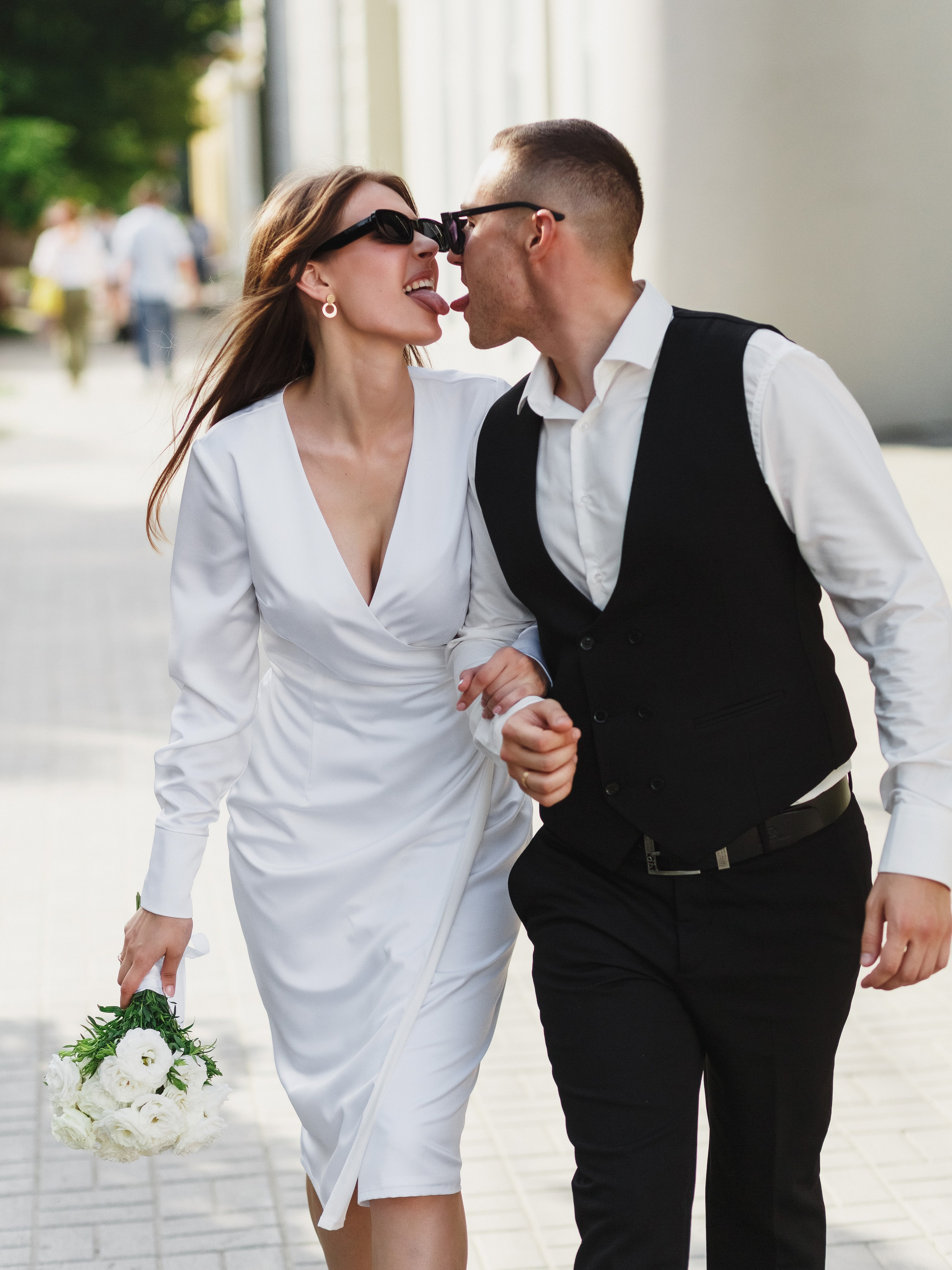 Свадебный фотограф Таганрог — фотосессия в центре города и банкет в коттедже «Виктория». Свадебный и семейный фотограф в Таганроге Бакарюк Антон