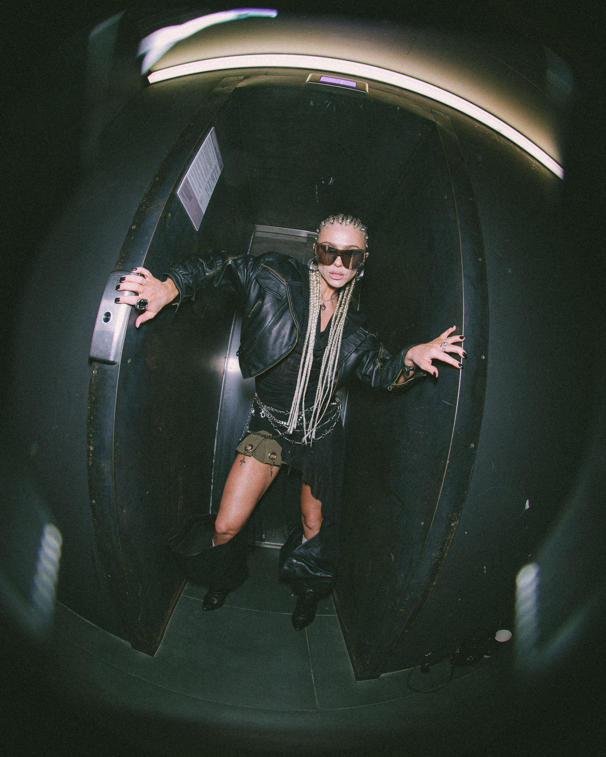 Top 100 Awards' 25. Свадебный и портретный фотограф в Москве Сергей Бузин