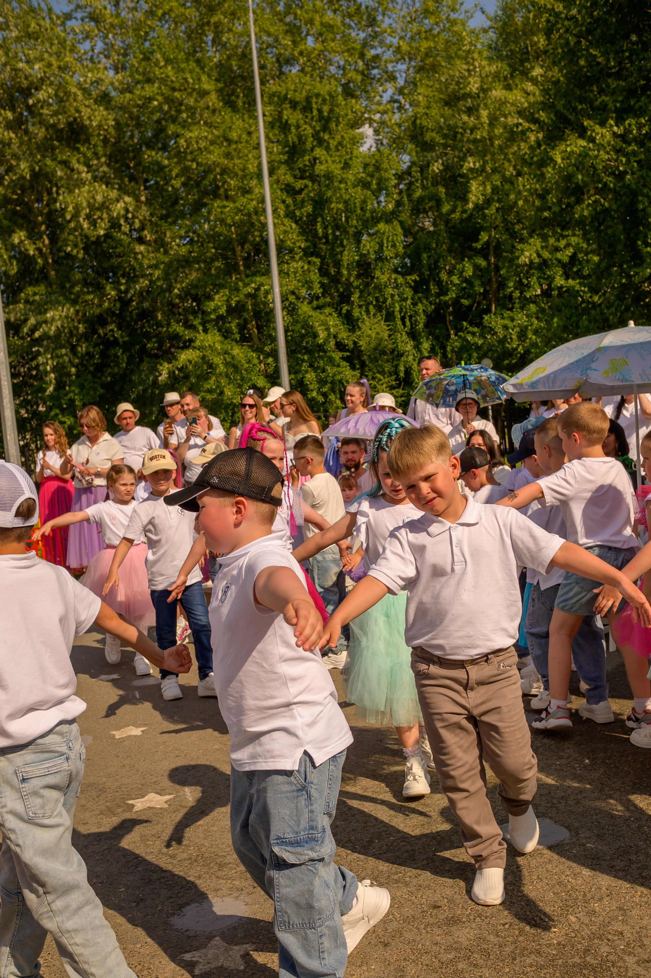 Репортаж выпускного группа «Фантазёры» 3 садик. Фотограф новорожденных, семейный детский в Тюмени Татьяна Морозова
