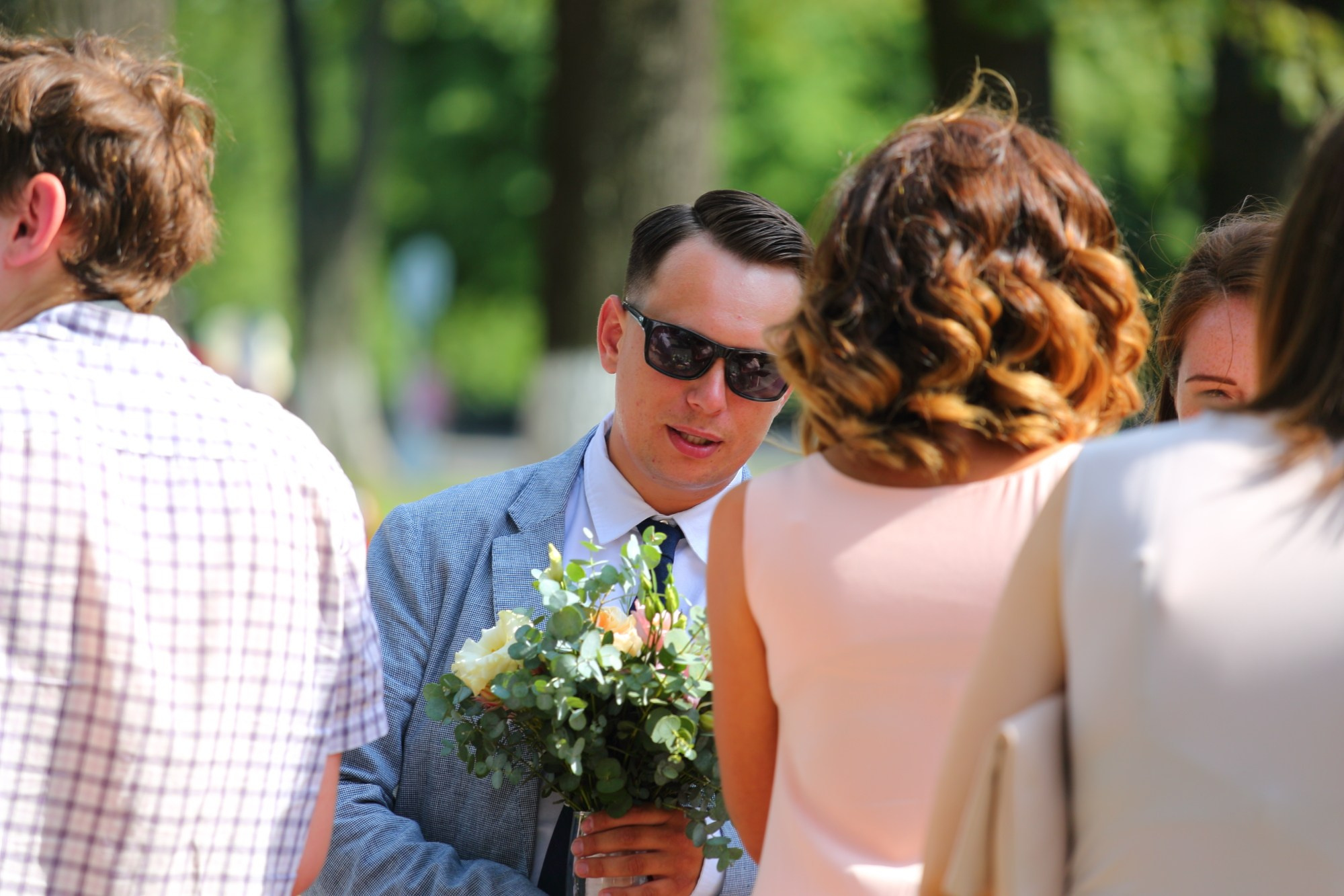 Выездная регистрация в красивом месте в Ярославле. Свадебный и репортажный фотограф в Ярославле и Санкт-Петербурге Роман Микрюков