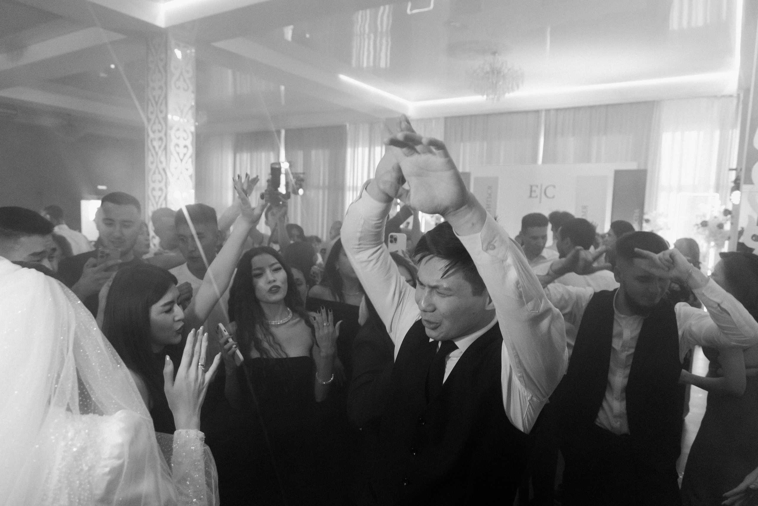 Ерлан и Сабина. Фотограф в Омске Валерия Крячко