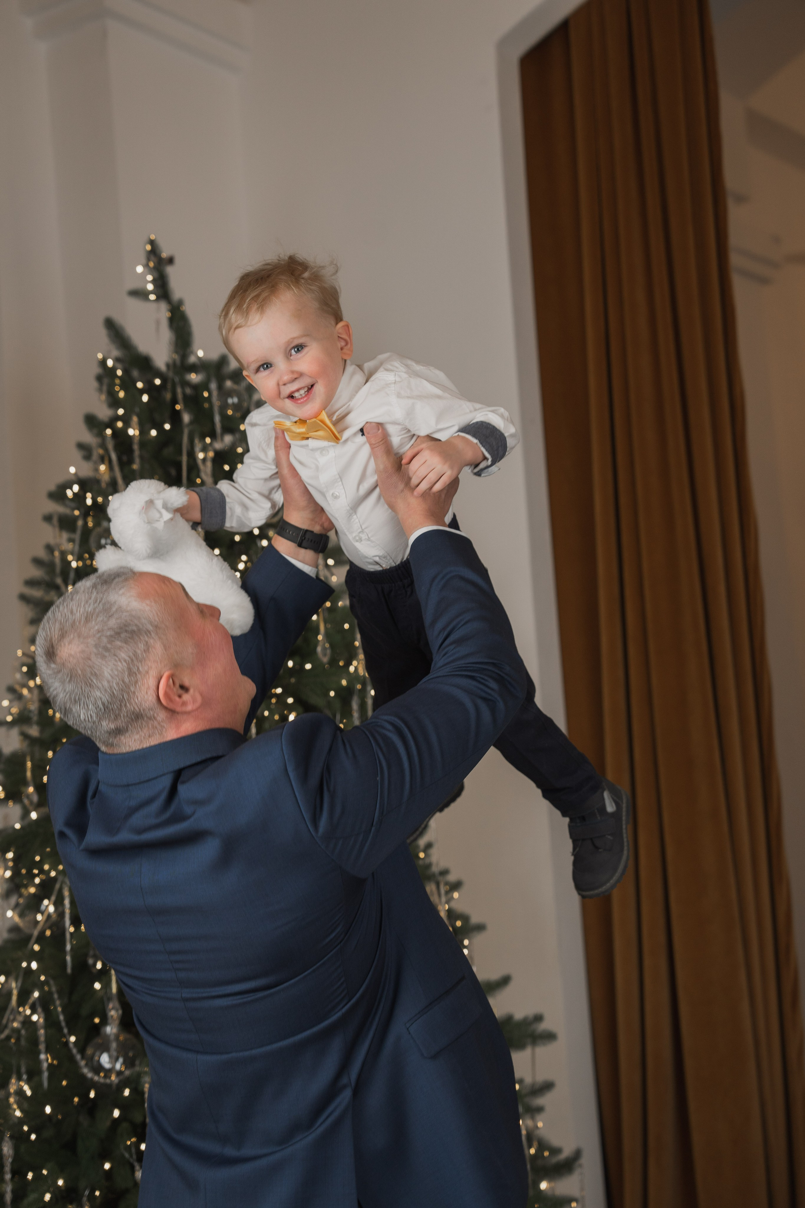 Новогодняя фотосессия большой семьи в студии. Семейный фотограф Екатеринбург Татьяна Девятых