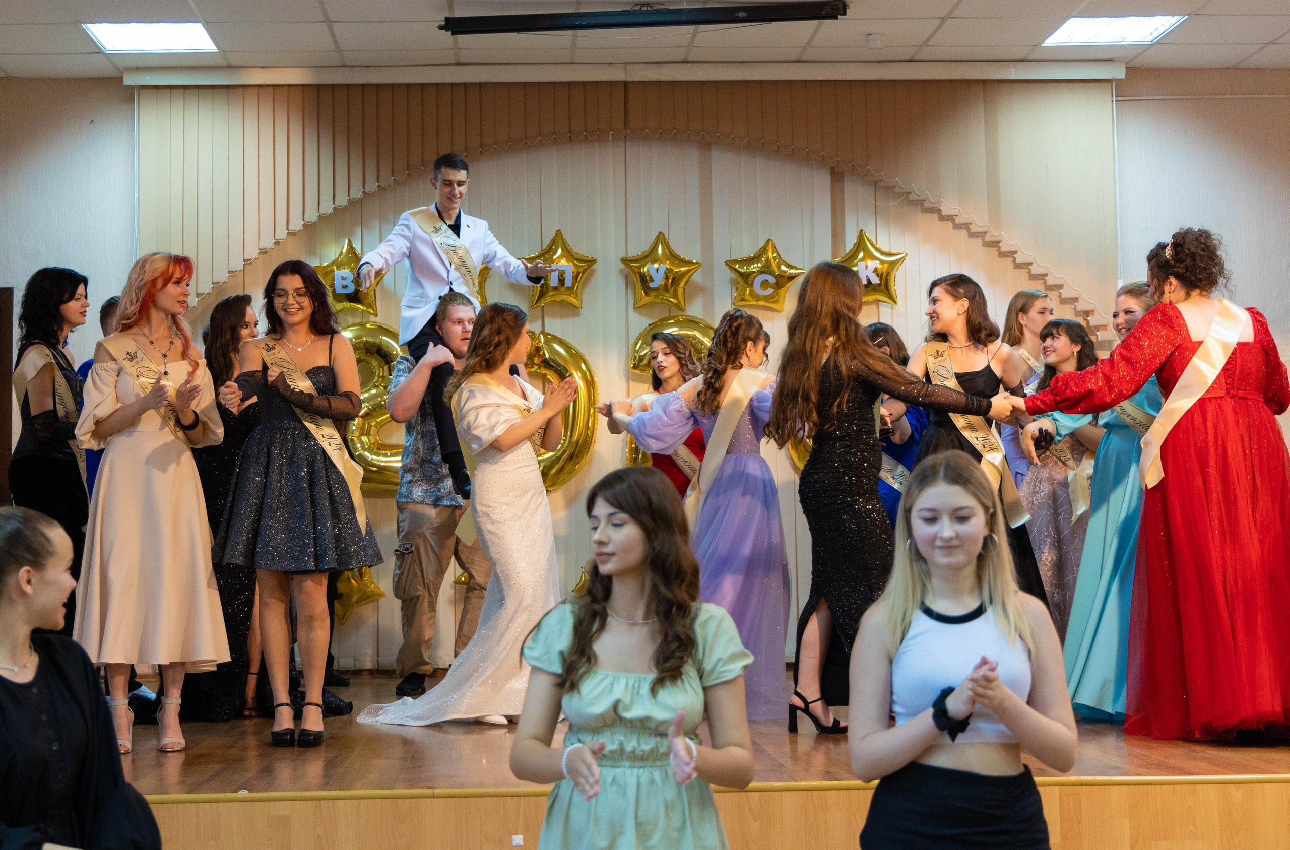 Школа № 5 Липецк. Выпускной 2024. Выпускные альбомы в Липецк