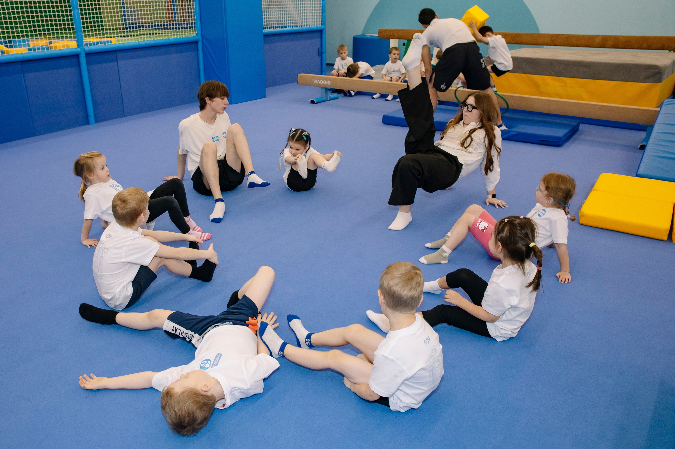 Соревнования по гимнастике в Gymkids Чертаново. Профессиональный фотограф в Москве | Заказать фотосессию и съемку