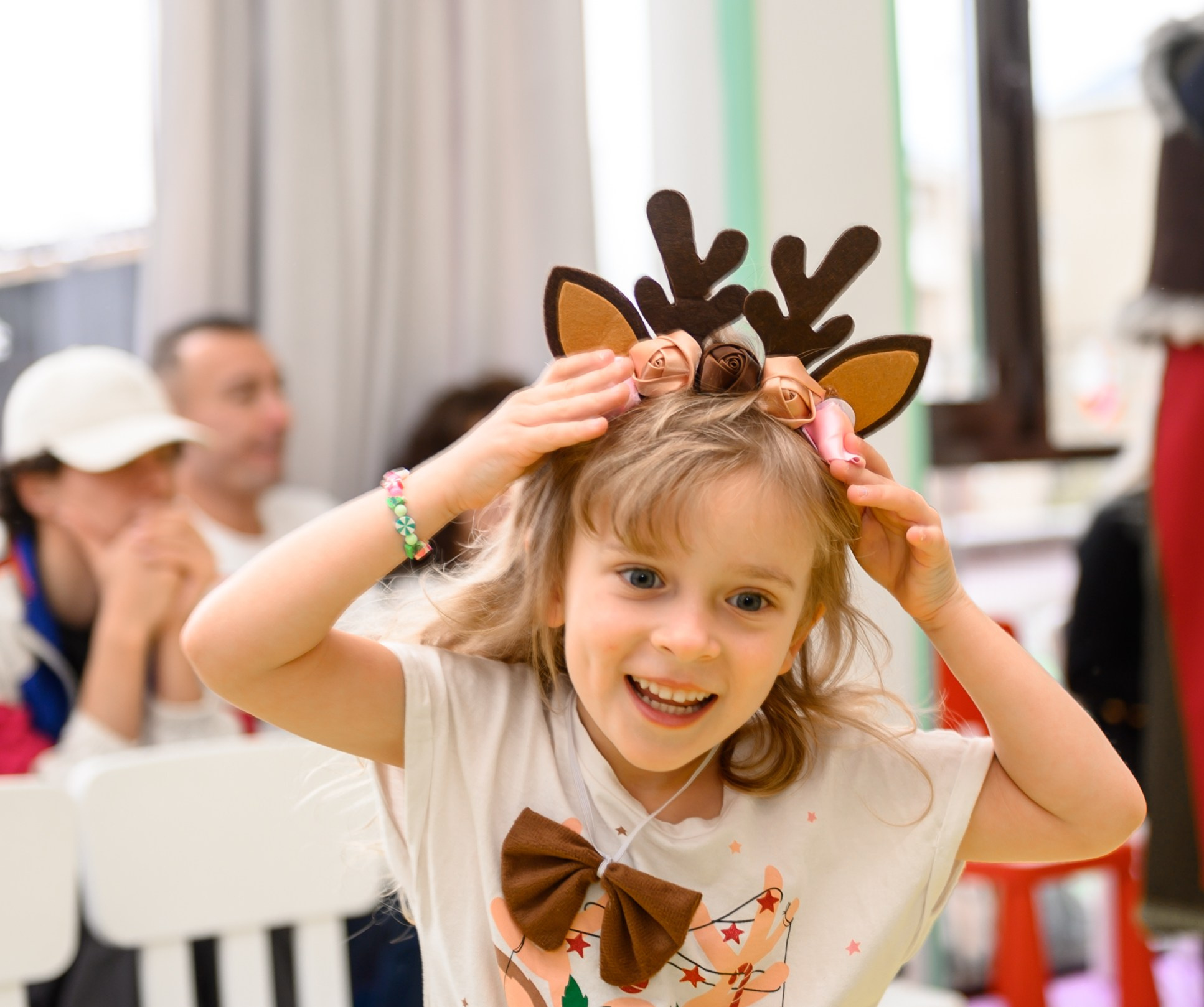 Елка 2025 в детском саду Мишка клуб. Свадебный и семейный фотограф София Невская