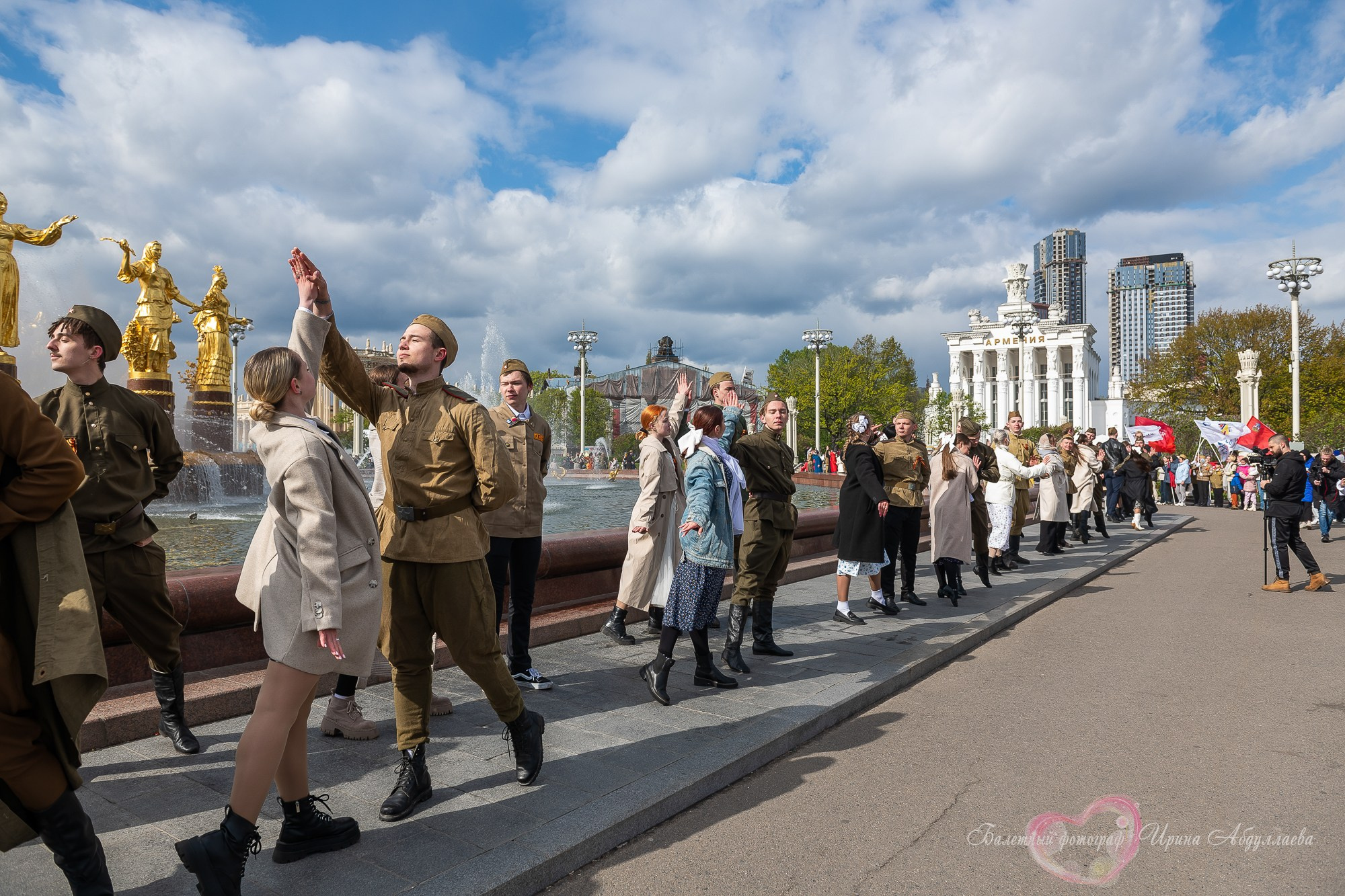 Флешмоб 9 мая Вальс победы ВДНХ