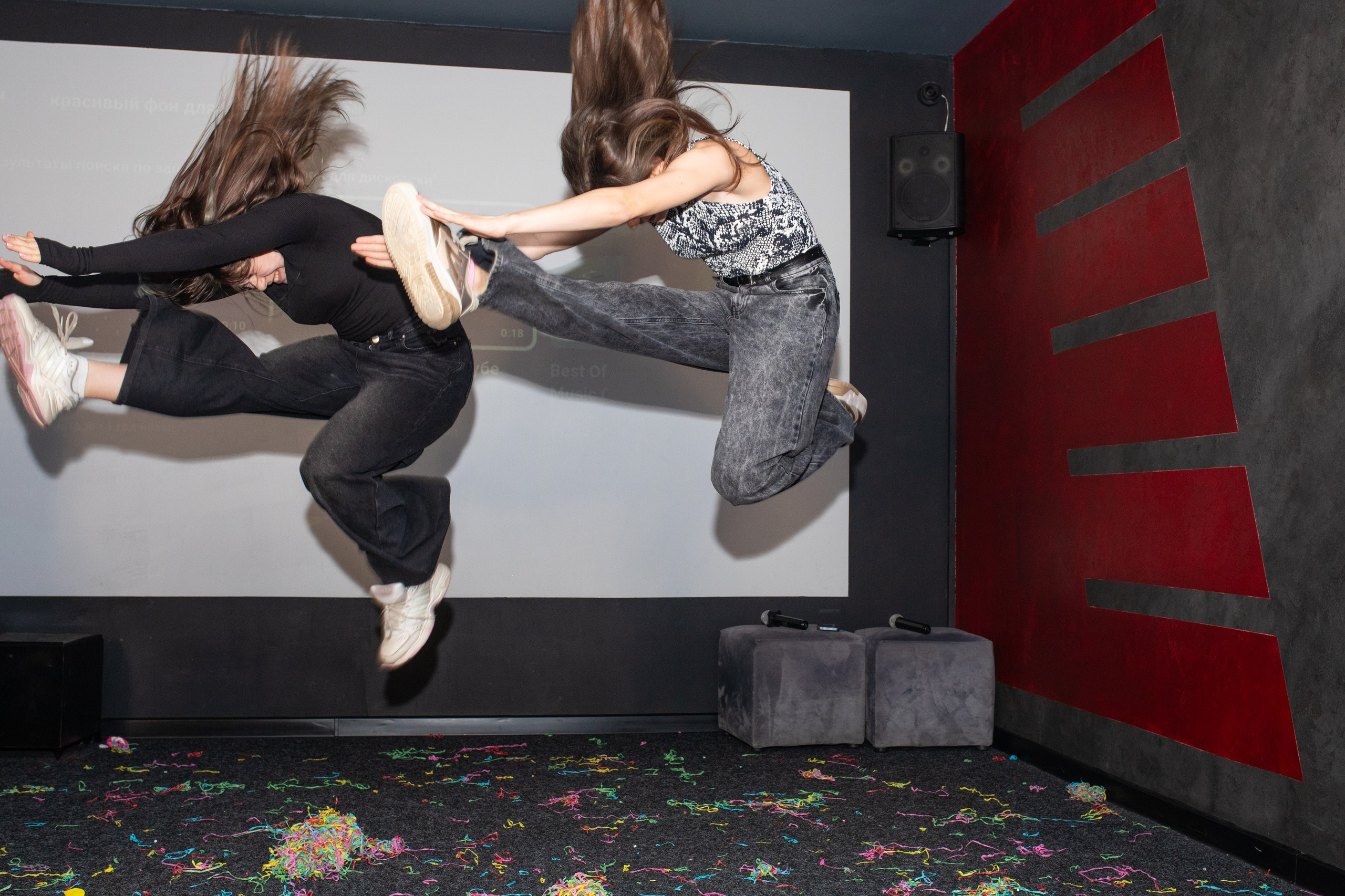 Кире 14! Караоке. Движуха. Тренды. Фотограф в Новосибирске Ася Зверева