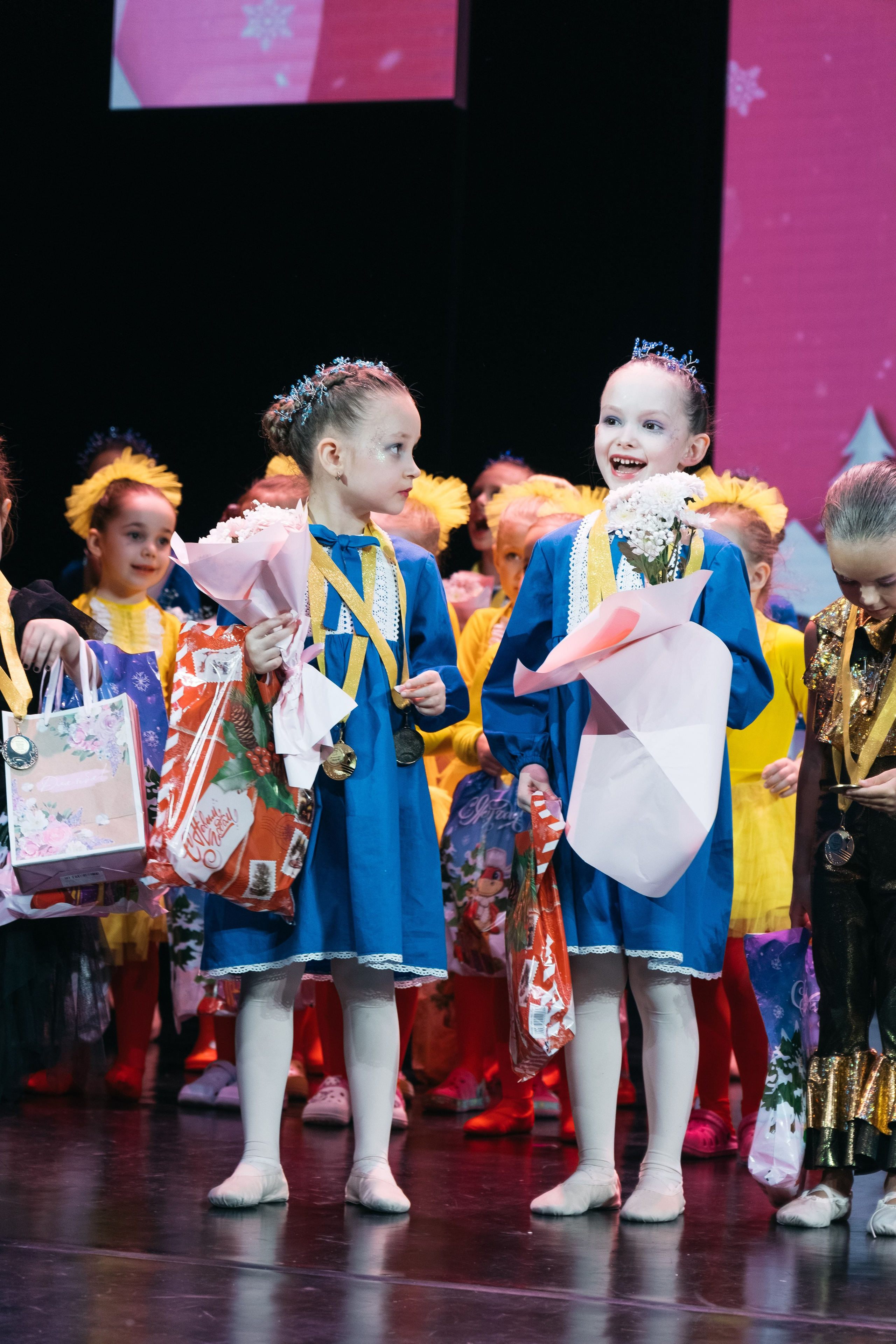 СурГУ 23.12.23. Репортажный и свадебный фотограф в Сургуте