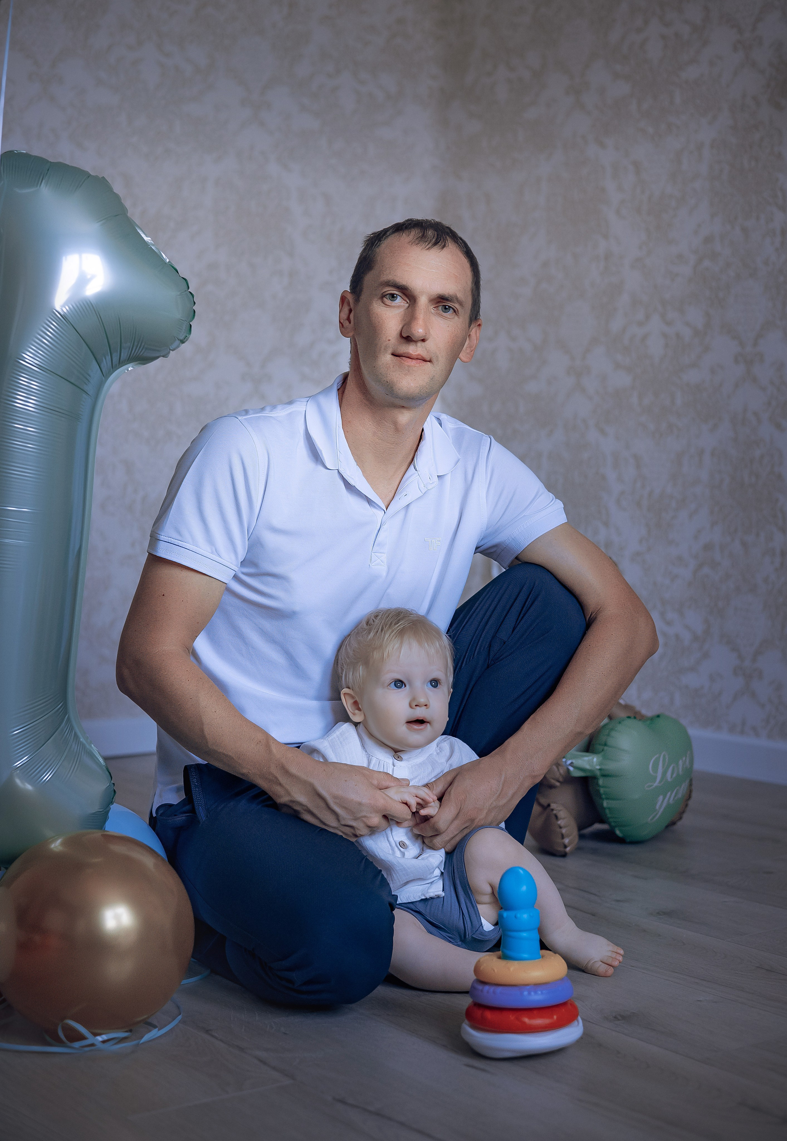 Годик Егору. Фотографы крещения/венчания  Красноярск Татьяна и Вячеслав Переваловы