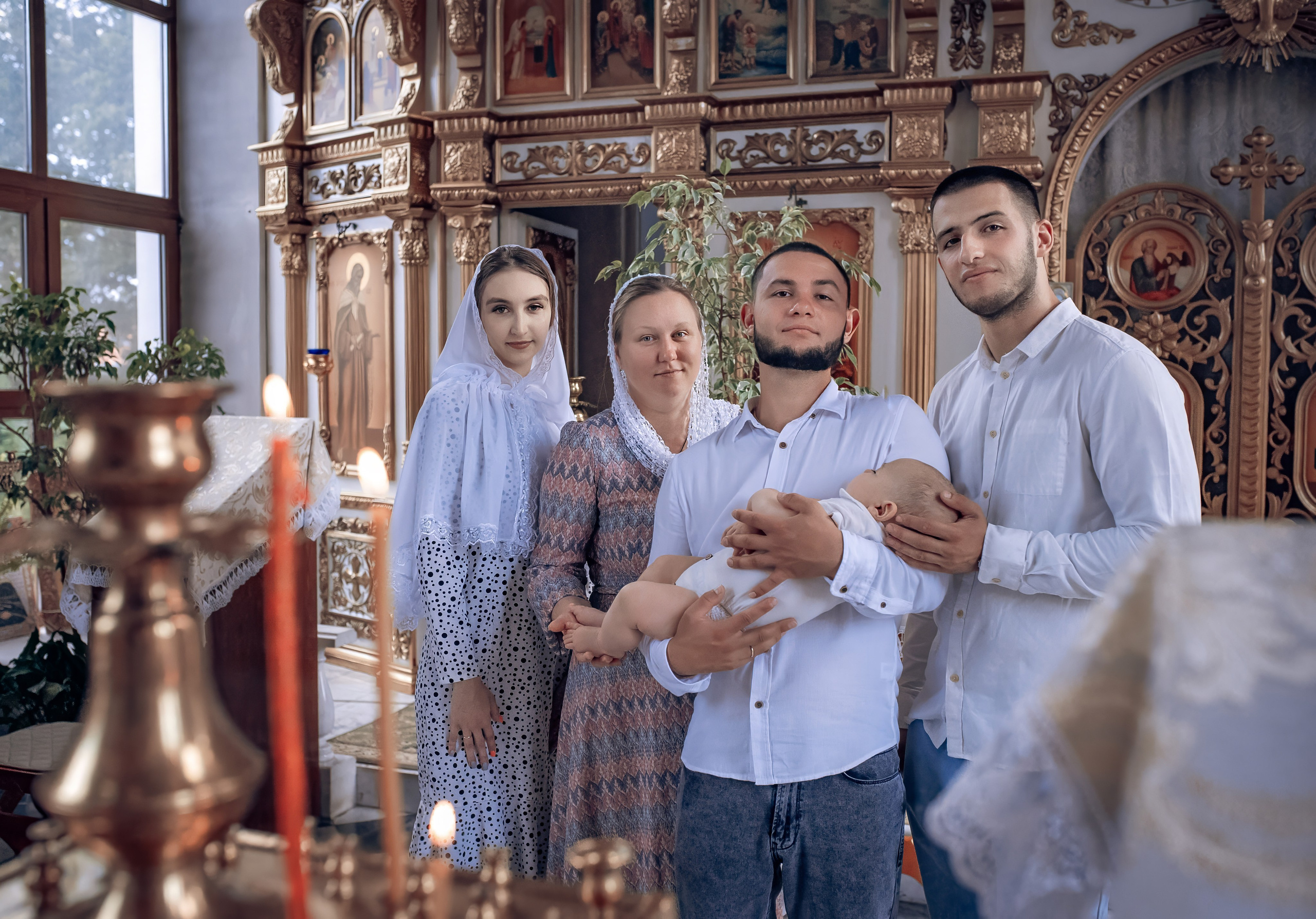 Крещение Льва в Воскресенско-Никольском храме. Фотографы крещения/венчания  Красноярск Татьяна и Вячеслав Переваловы
