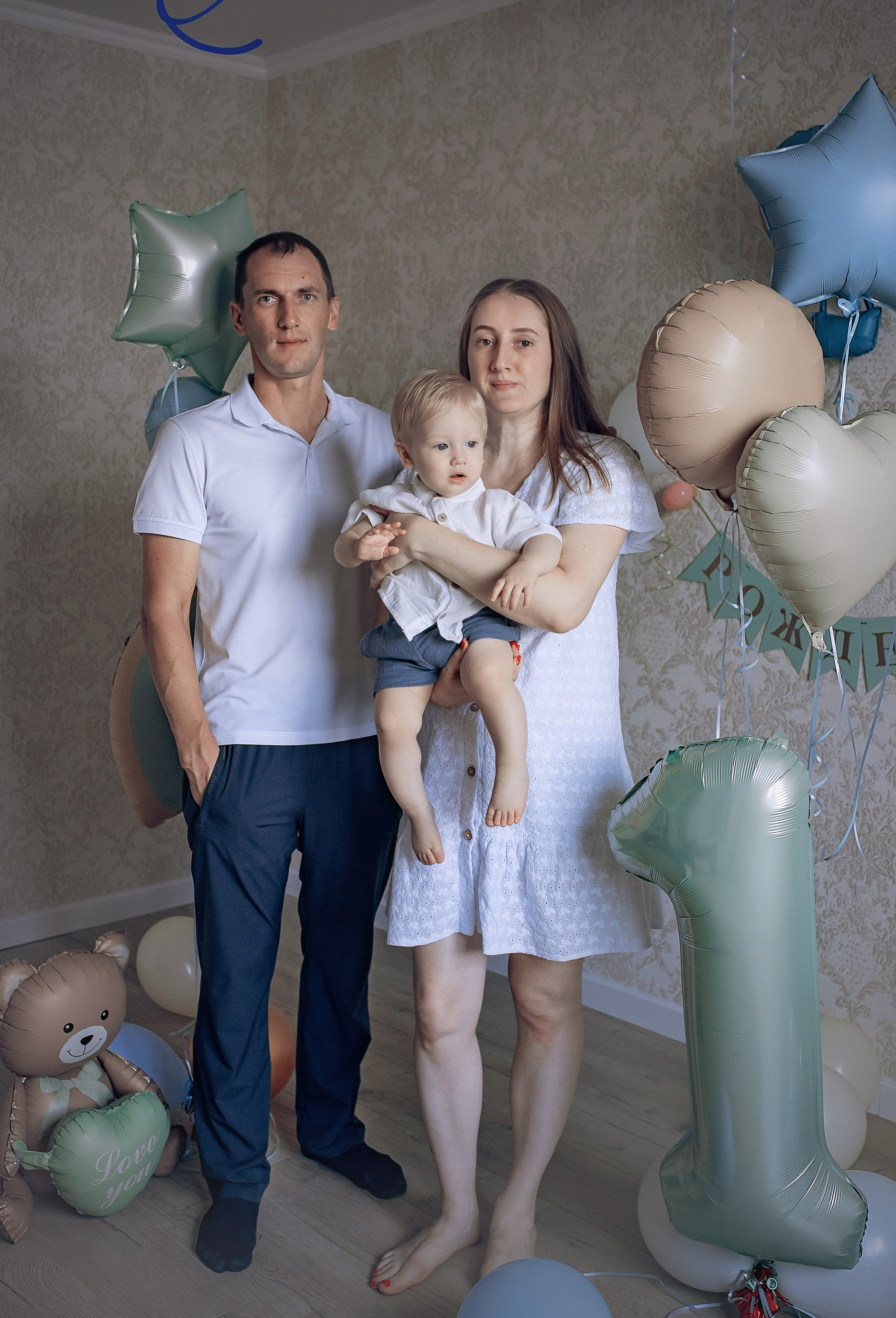 Годик Егору. Фотографы крещения/венчания  Красноярск Татьяна и Вячеслав Переваловы