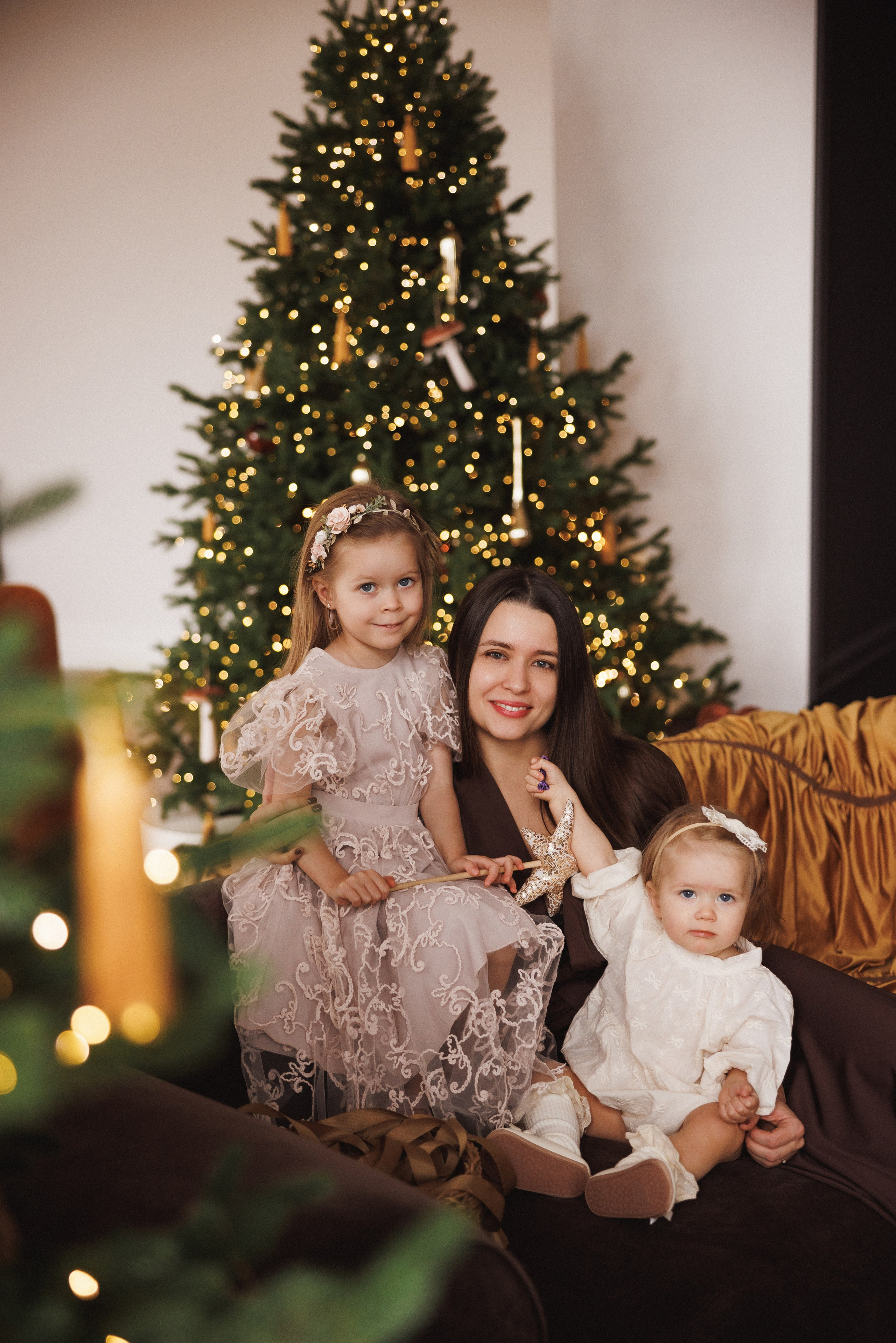 Семейная новогодняя фотосессия в фотостудии «Париж», город Краснодар. Семейный и детский фотограф в Краснодаре Анна Трашкова